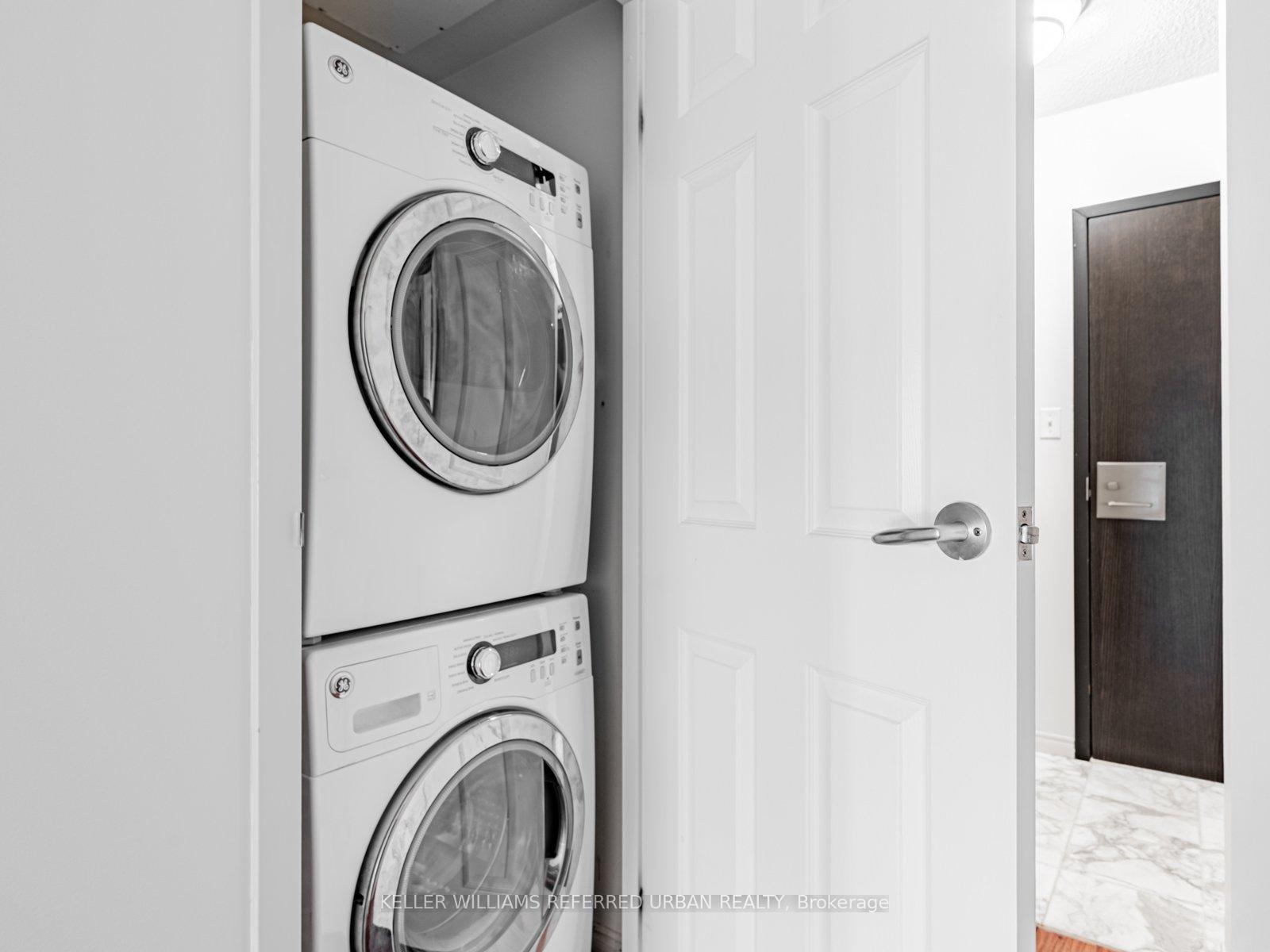 Photo 58 of Unit 907, 25 The Esplanade, Toronto, Waterfront Communities — HOMEH