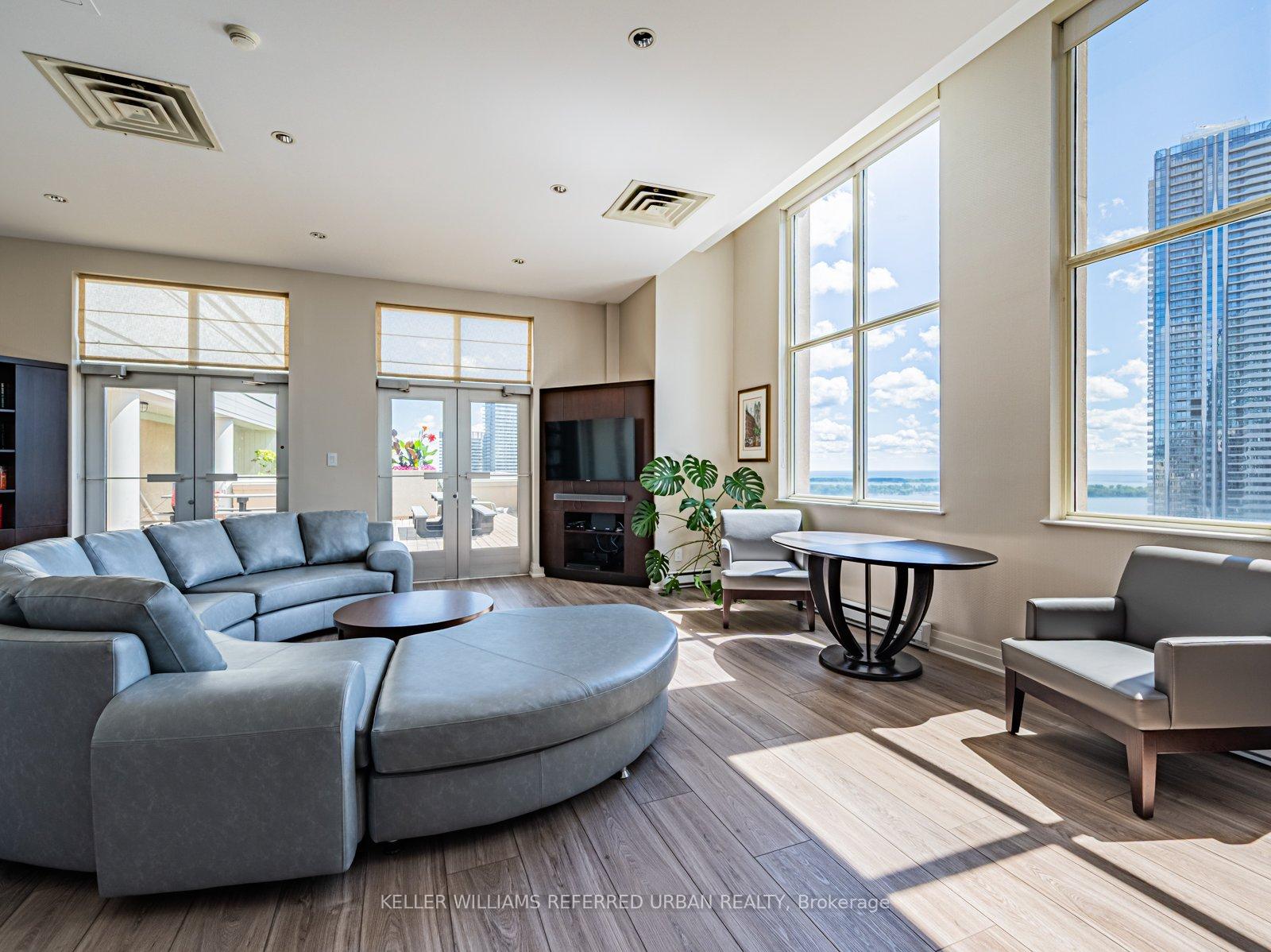 Photo 62 of Unit 907, 25 The Esplanade, Toronto, Waterfront Communities — HOMEH