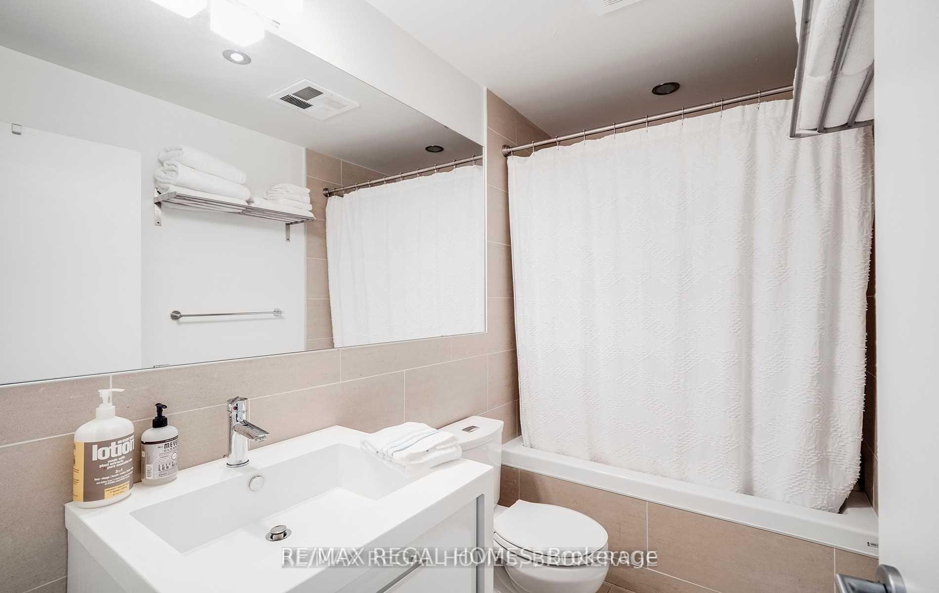 Photo 11 of Unit 701, 1201 Dundas Street E, Toronto, South Riverdale — HOMEH