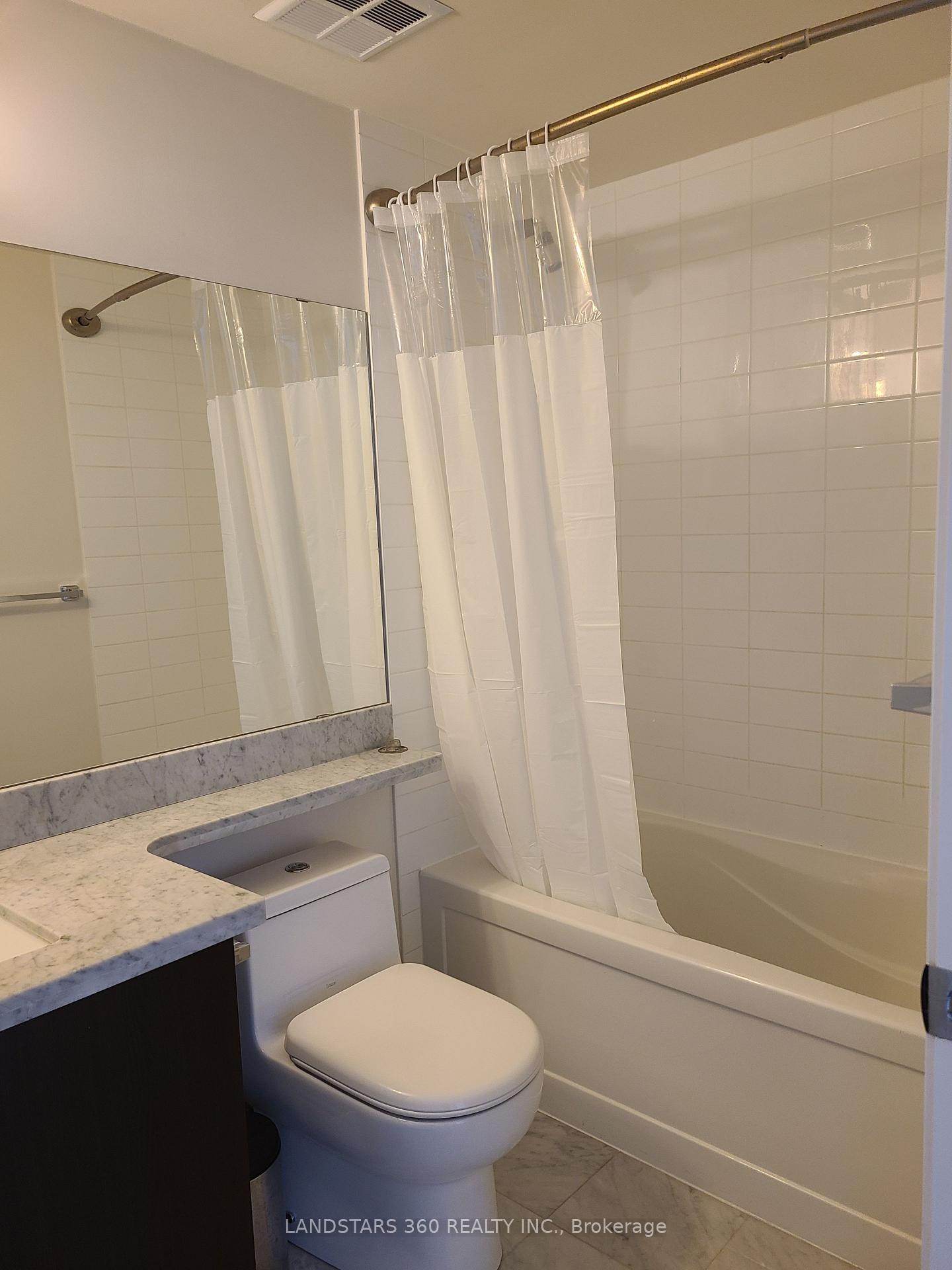 Photo 5 of Unit 701, 131 Upper Duke Crescent, Markham, Unionville — HOMEH