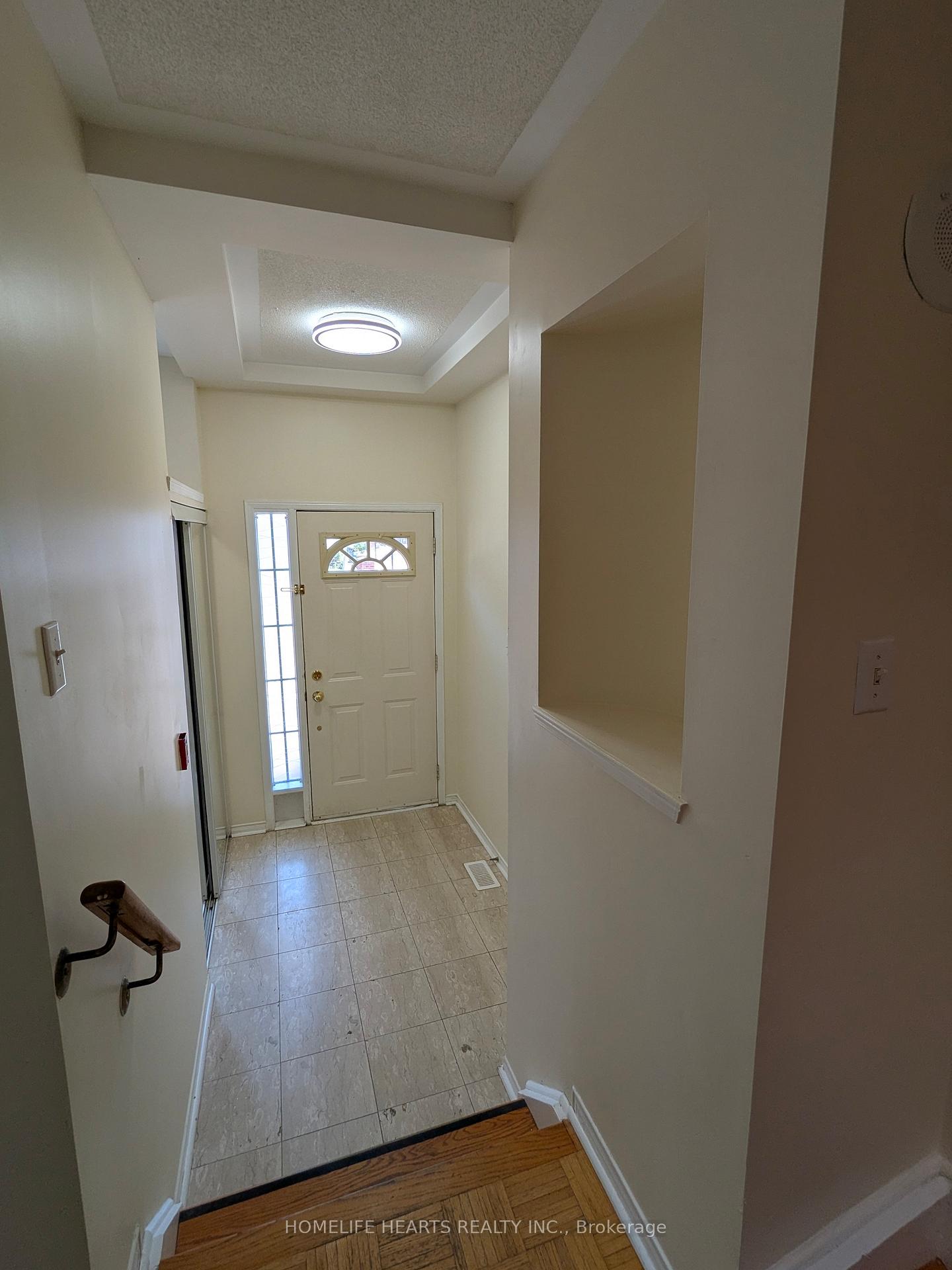 Photo 4 of Unit 185, 18 Clark Avenue W, Vaughan, Crestwood-Springfarm-Yorkhill — HOMEH