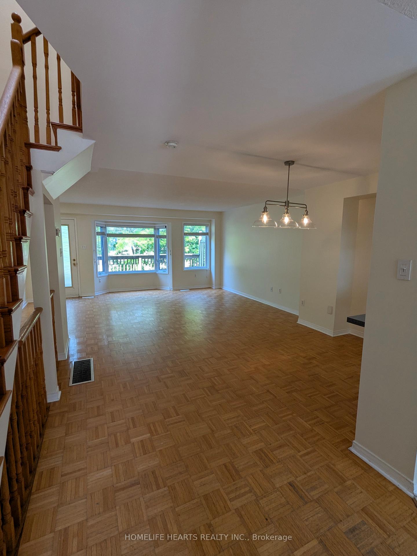 Photo 5 of Unit 185, 18 Clark Avenue W, Vaughan, Crestwood-Springfarm-Yorkhill — HOMEH
