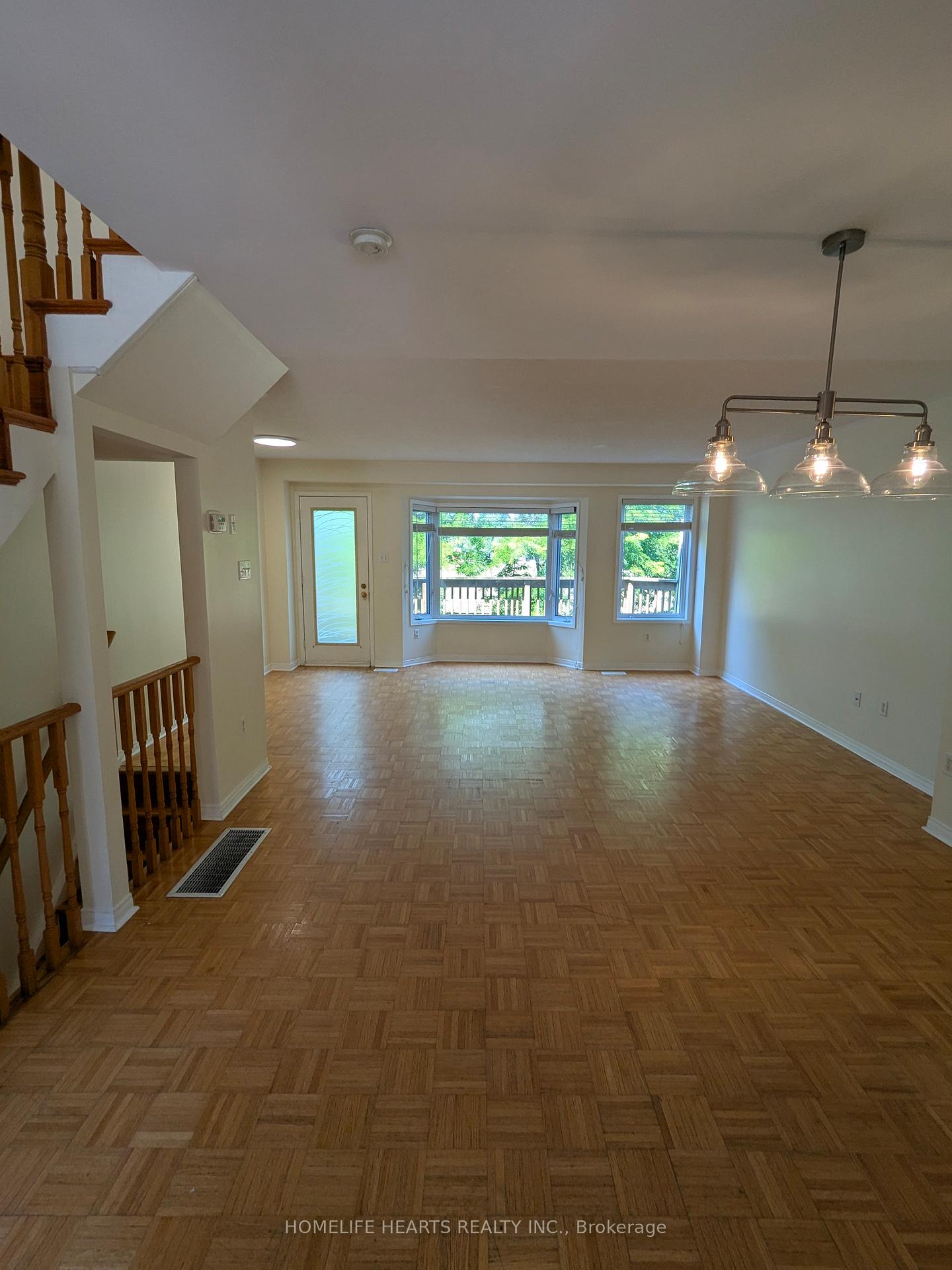 Photo 7 of Unit 185, 18 Clark Avenue W, Vaughan, Crestwood-Springfarm-Yorkhill — HOMEH