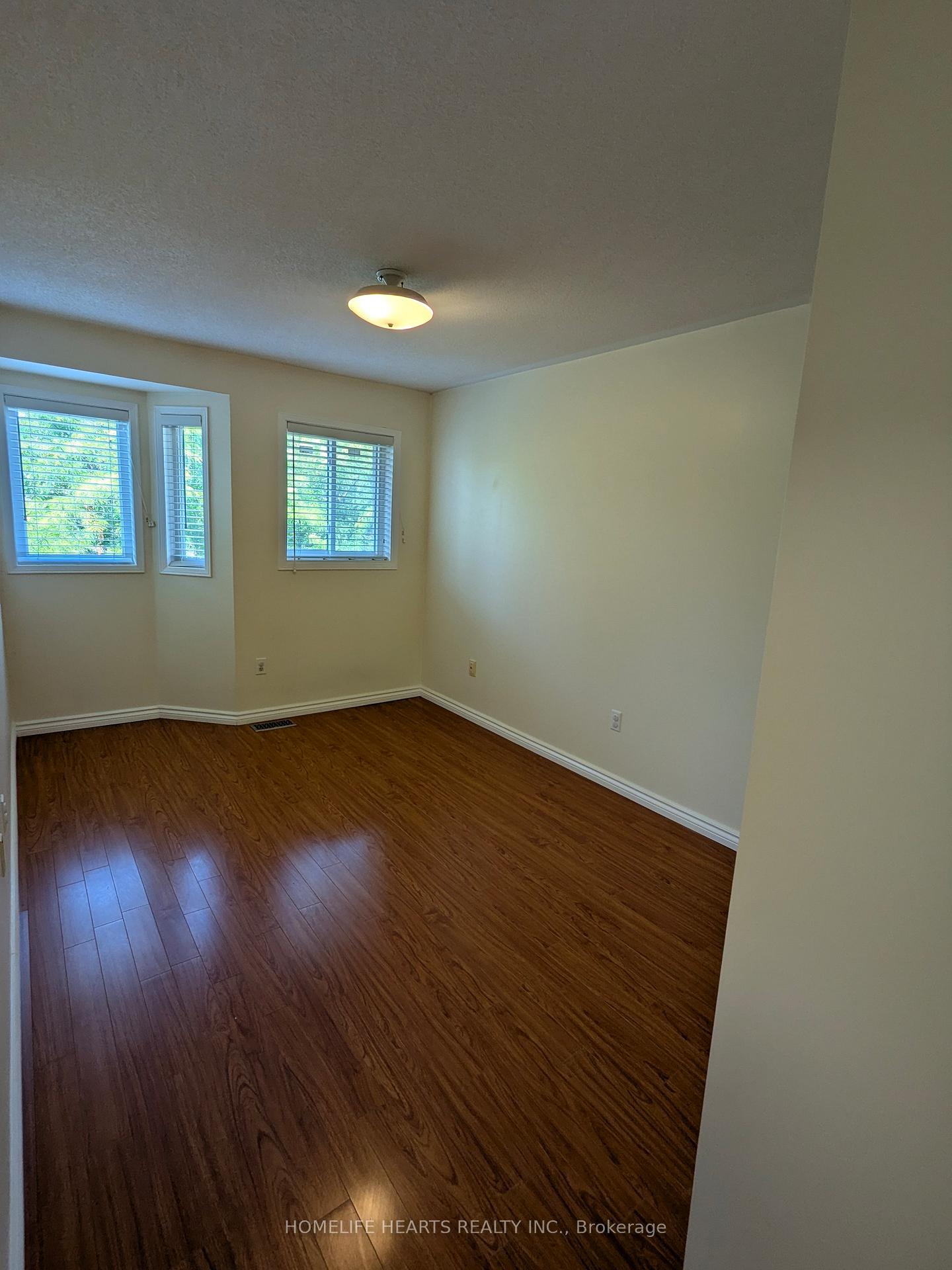 Photo 20 of Unit 185, 18 Clark Avenue W, Vaughan, Crestwood-Springfarm-Yorkhill — HOMEH