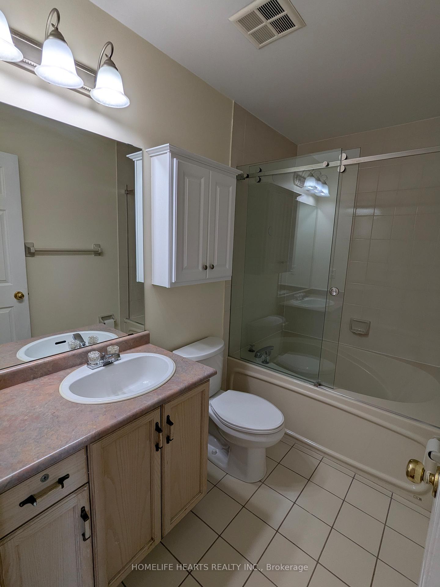 Photo 30 of Unit 185, 18 Clark Avenue W, Vaughan, Crestwood-Springfarm-Yorkhill — HOMEH