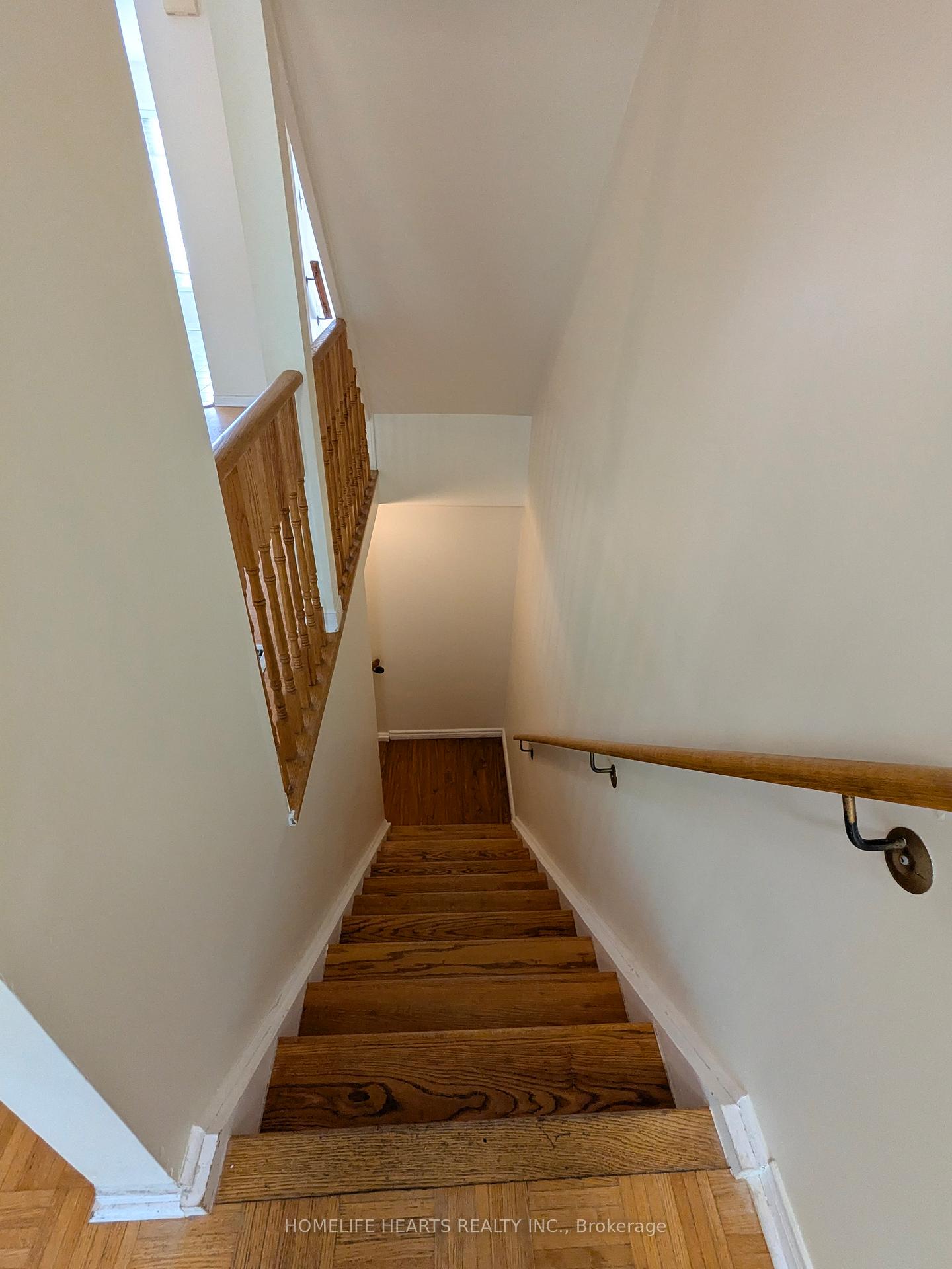 Photo 31 of Unit 185, 18 Clark Avenue W, Vaughan, Crestwood-Springfarm-Yorkhill — HOMEH