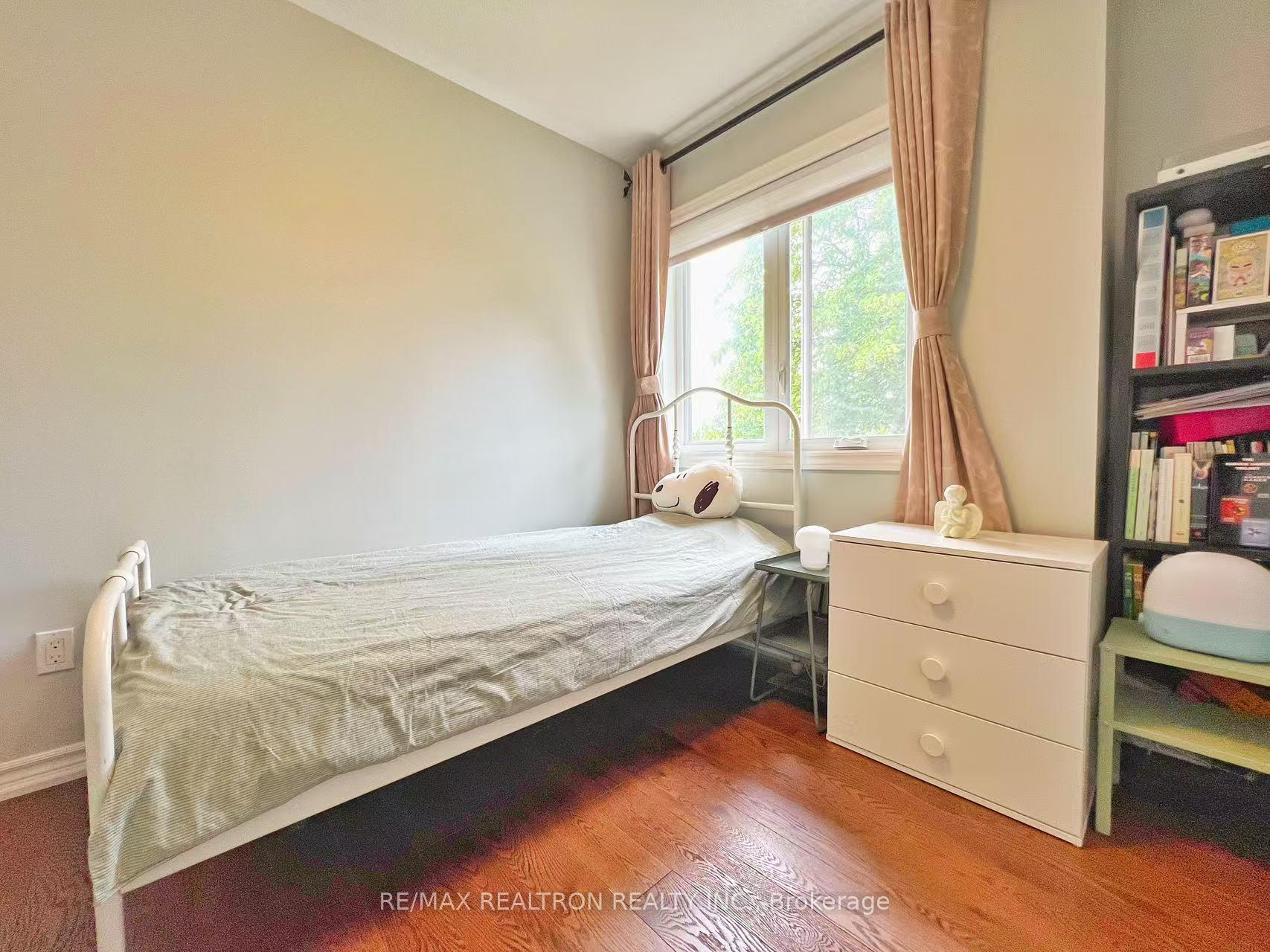 Photo 18 of 78 Rougehaven Way, Markham, Vinegar Hill — HOMEH