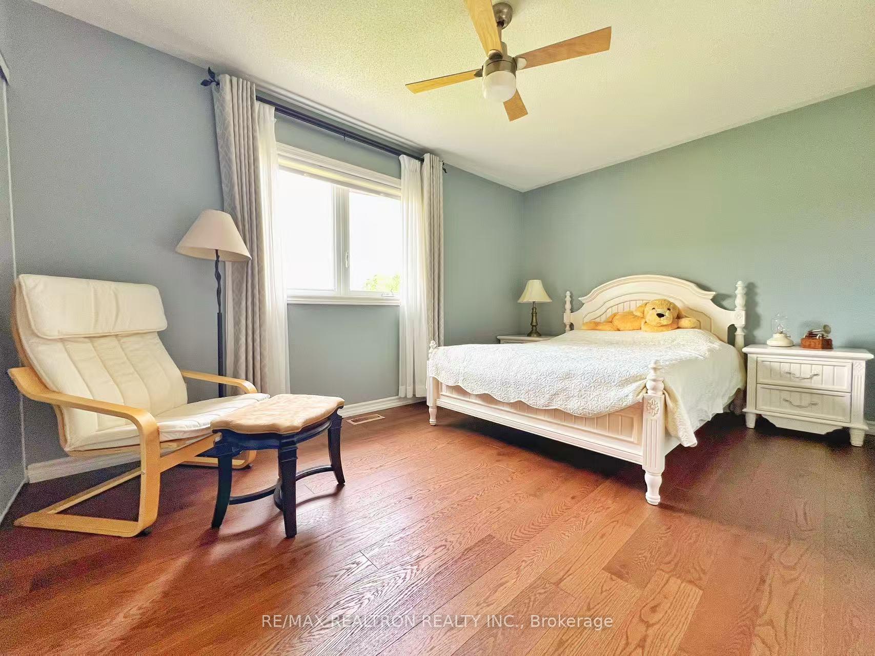 Photo 20 of 78 Rougehaven Way, Markham, Vinegar Hill — HOMEH