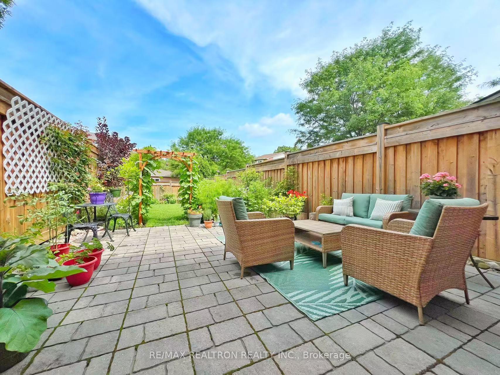 Photo 27 of 78 Rougehaven Way, Markham, Vinegar Hill — HOMEH