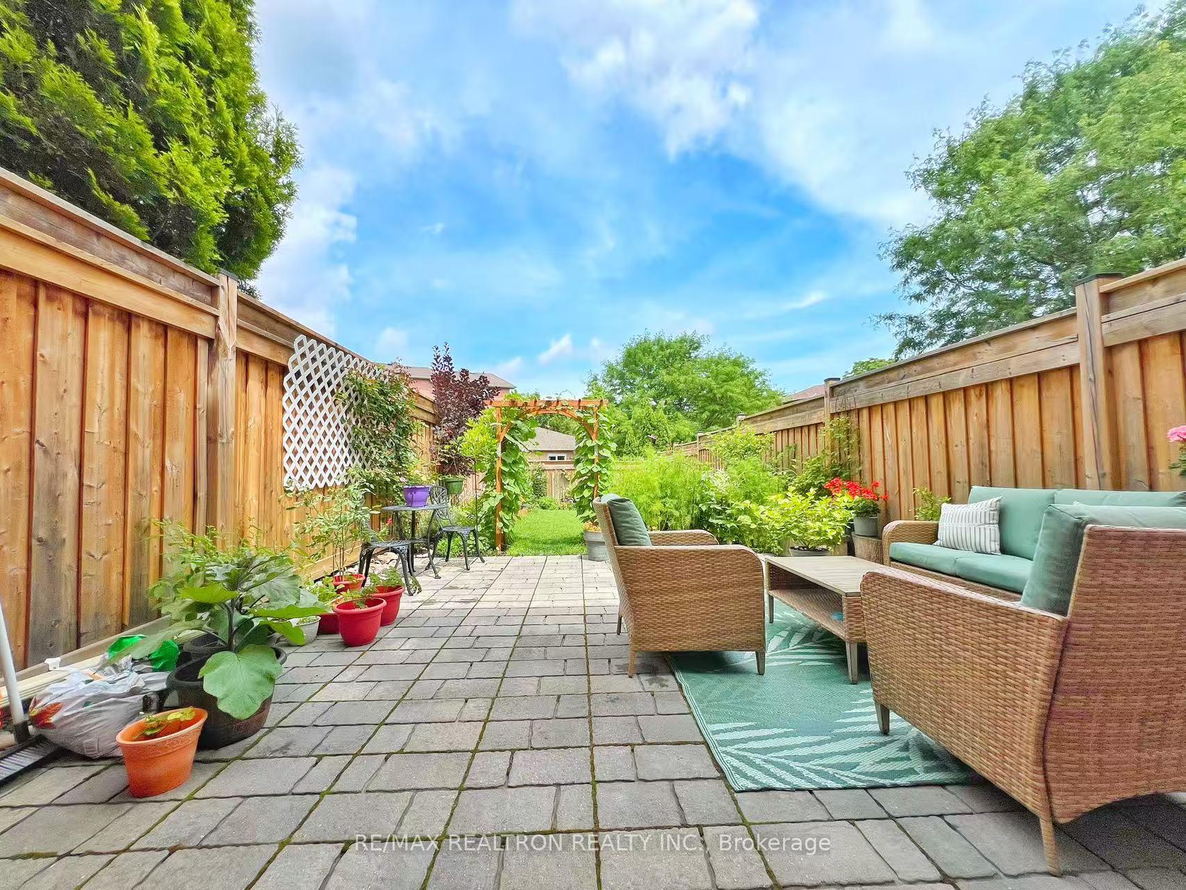 Photo 28 of 78 Rougehaven Way, Markham, Vinegar Hill — HOMEH