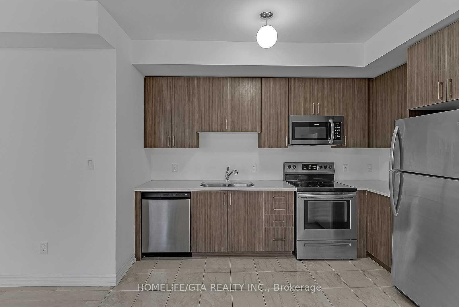 Photo 3 of 1782 Rex Heath Drive, Pickering, Duffin Heights — HOMEH