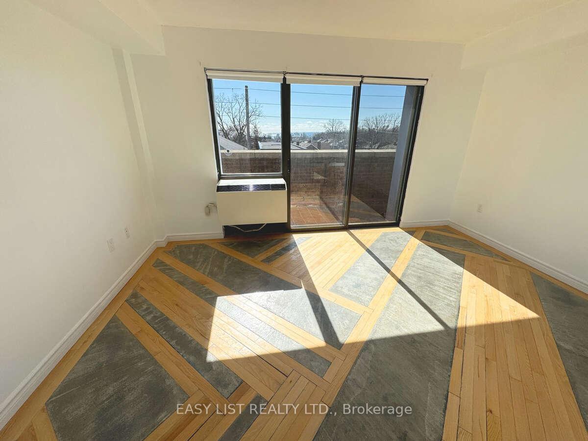 Photo 27 of Unit 25, 2112 Queen Street E, Toronto, The Beaches — HOMEH