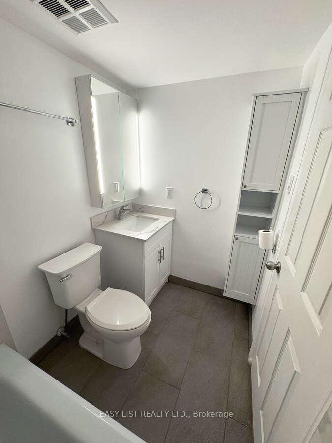 Photo 34 of Unit 25, 2112 Queen Street E, Toronto, The Beaches — HOMEH