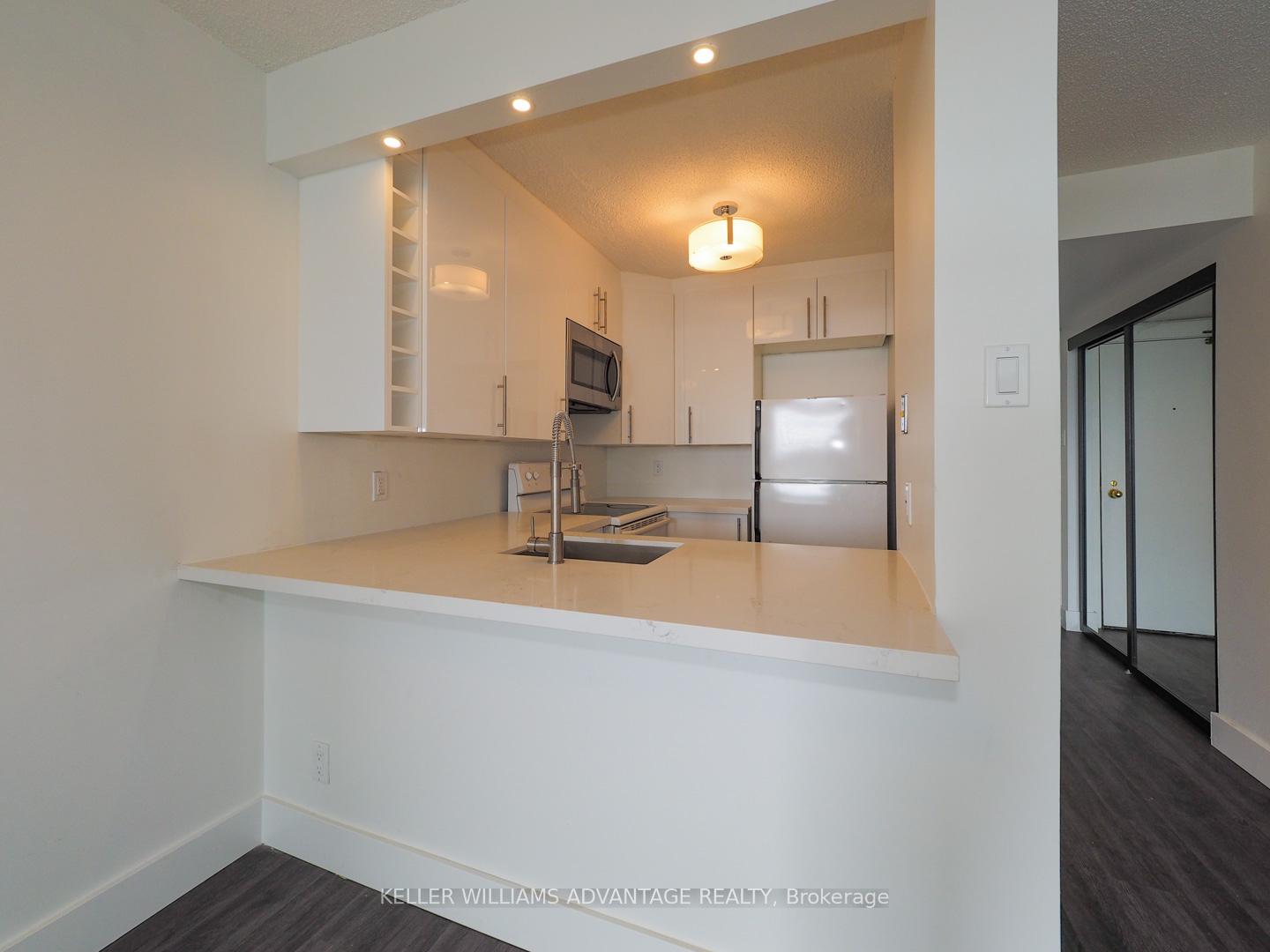 Photo 4 of Unit 1305, 92 King Street E, Toronto, Church-Yonge Corridor — HOMEH