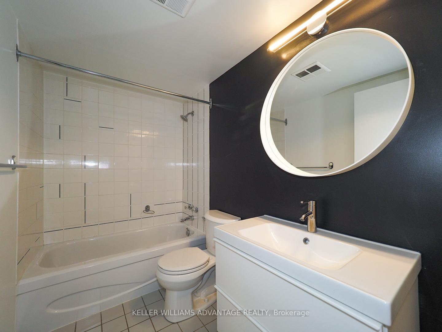 Photo 14 of Unit 1305, 92 King Street E, Toronto, Church-Yonge Corridor — HOMEH