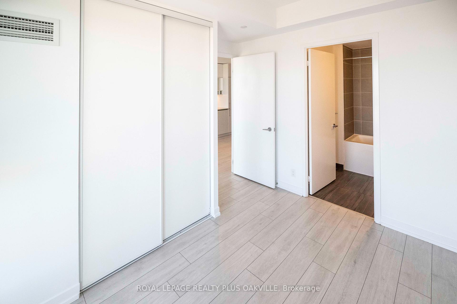 Photo 10 of Unit 3315, 950 Portage Parkway, Vaughan, Vaughan Corporate Centre — HOMEH