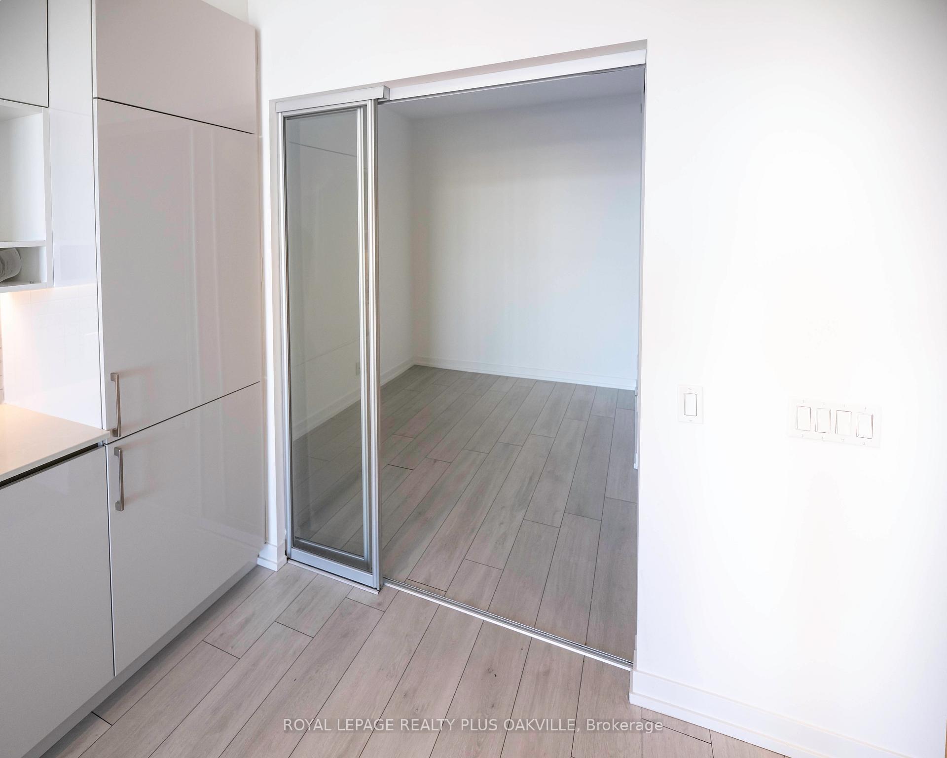 Photo 15 of Unit 3315, 950 Portage Parkway, Vaughan, Vaughan Corporate Centre — HOMEH
