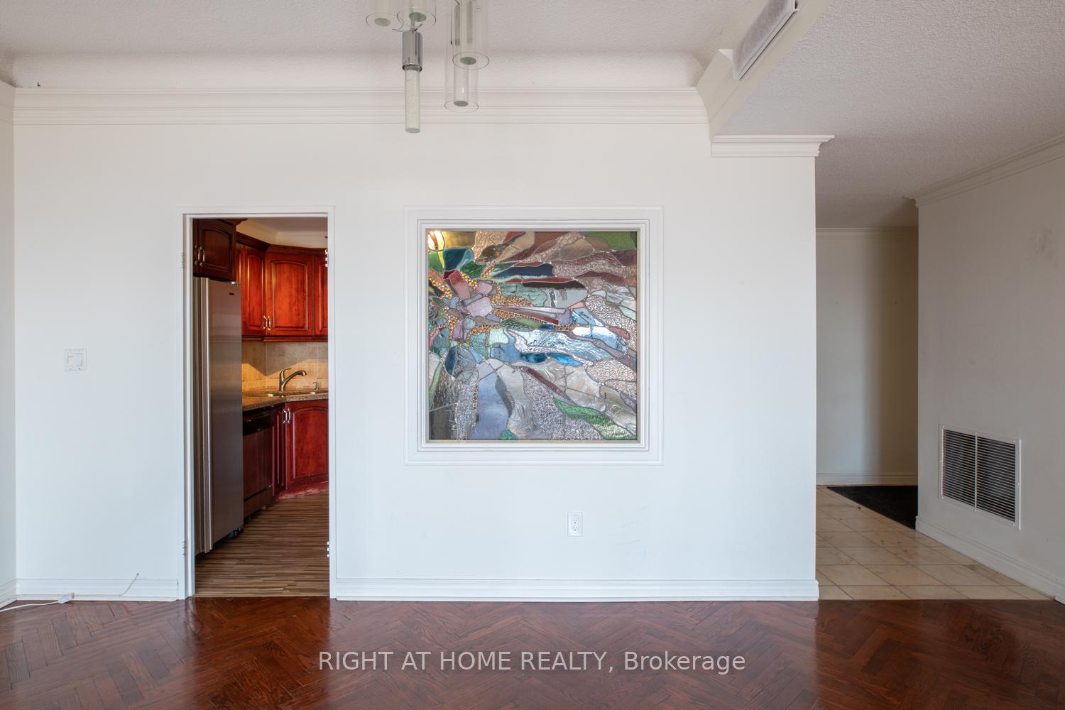 Photo 8 of Unit 1004, 135 George Street S, Toronto, Waterfront Communities — HOMEH