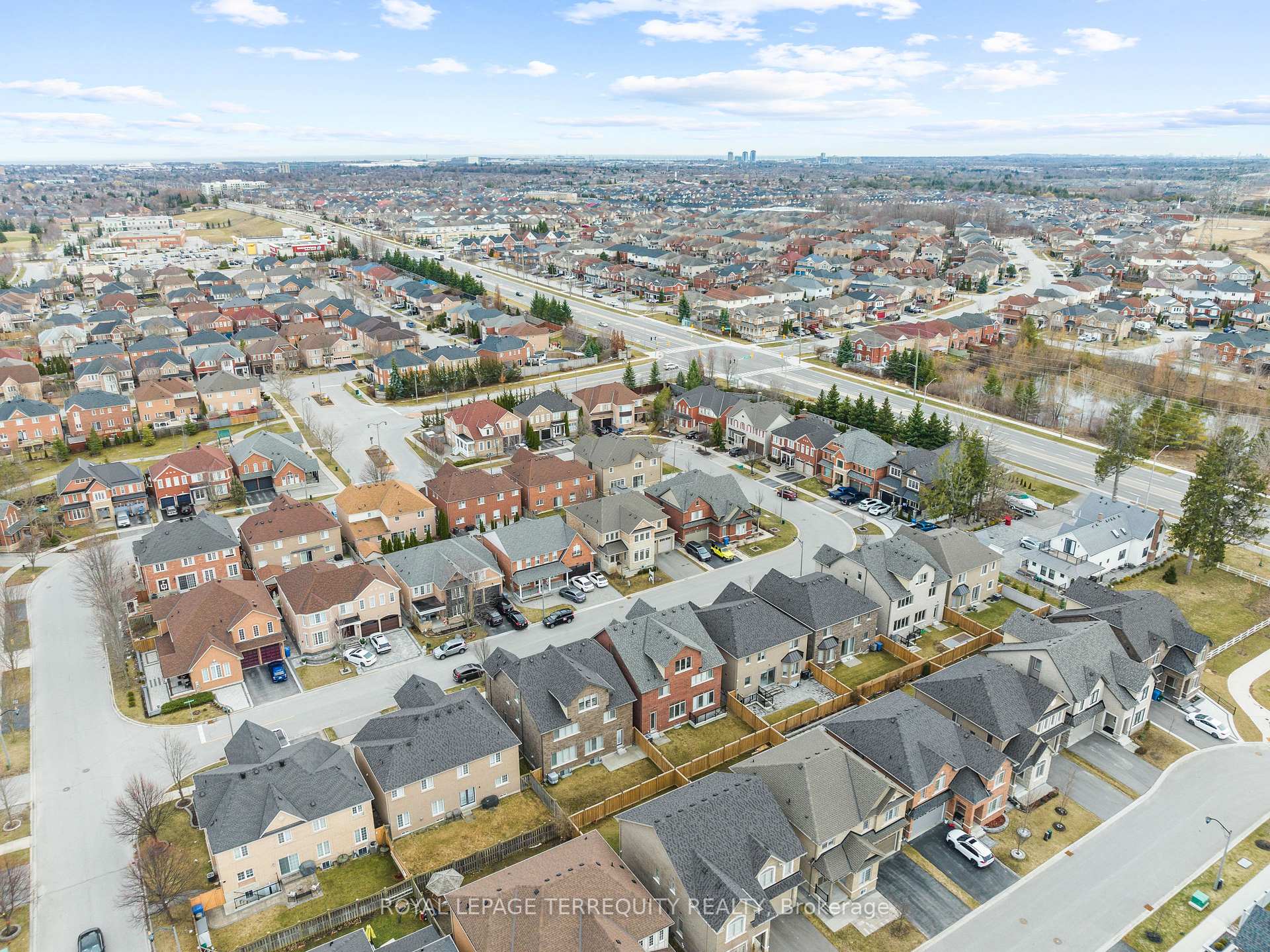 Photo 50 of 9 Schoolbridge Street, Ajax, Northwest Ajax — HOMEH
