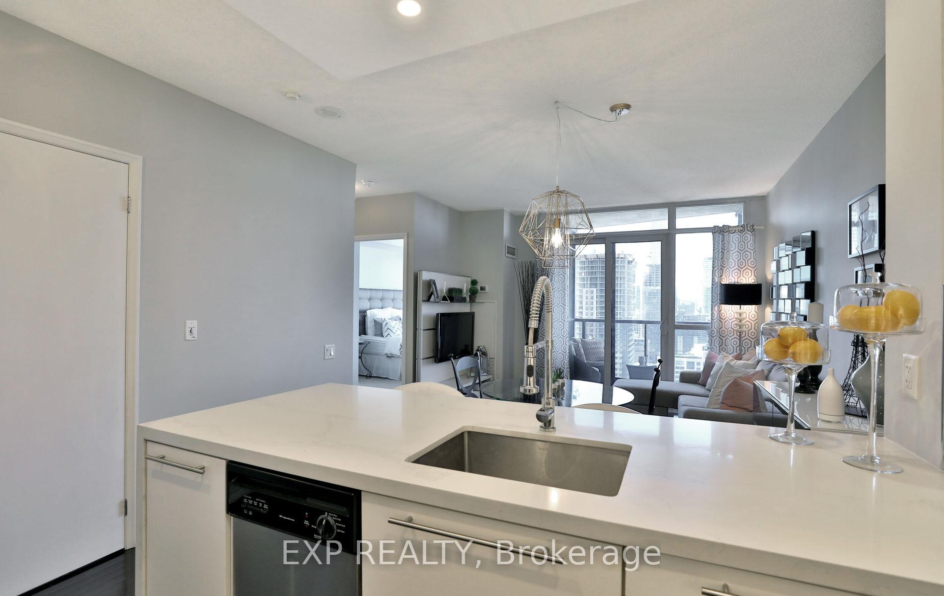 Photo 15 of Unit 3103, 21 Carlton Street, Toronto, Church-Yonge Corridor — HOMEH