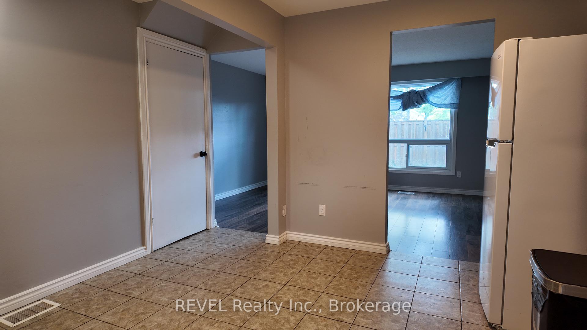 Photo 4 of Unit 30, 25 Linfield Drive, St. Catharines, Lakeport — HOMEH