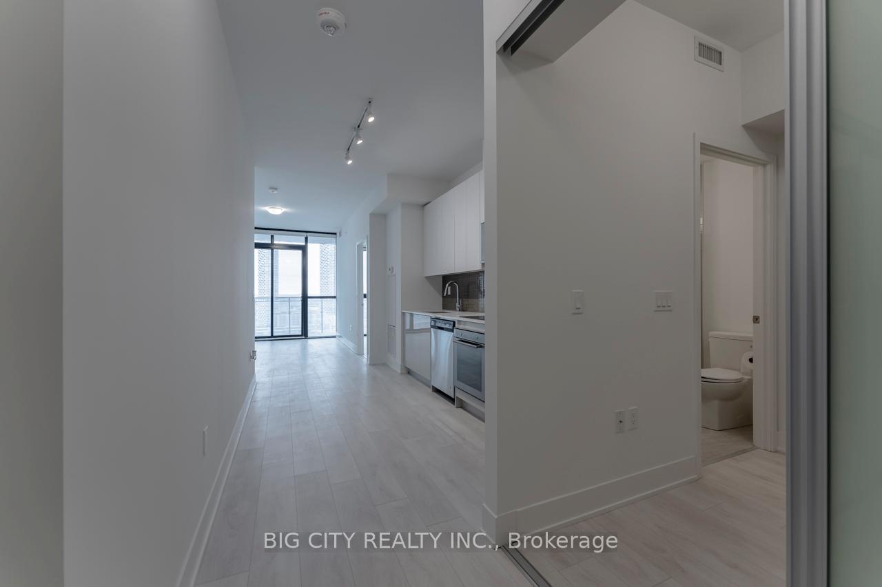 Photo 4 of Unit 1905, 2908 Highway 7 Road, Vaughan, Concord — HOMEH
