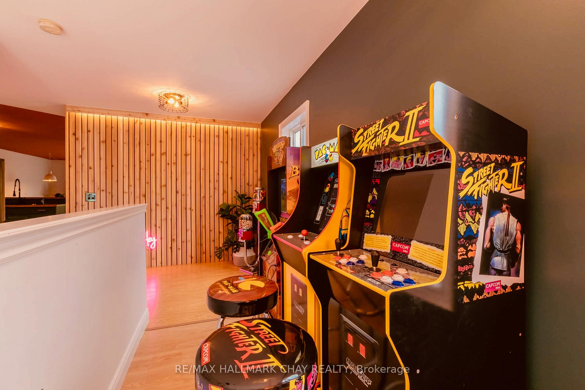 Photo 4 of 111 Revell Street, Gravenhurst, Muskoka (S) — HOMEH