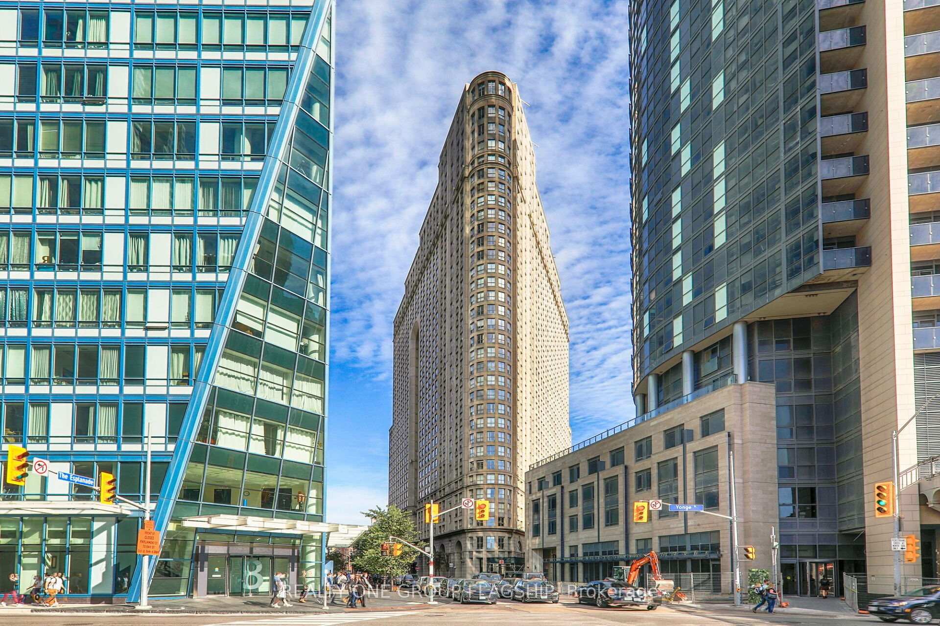 Photo 1 of Unit 1017, 25 The Esplanade, Toronto, Waterfront Communities — HOMEH