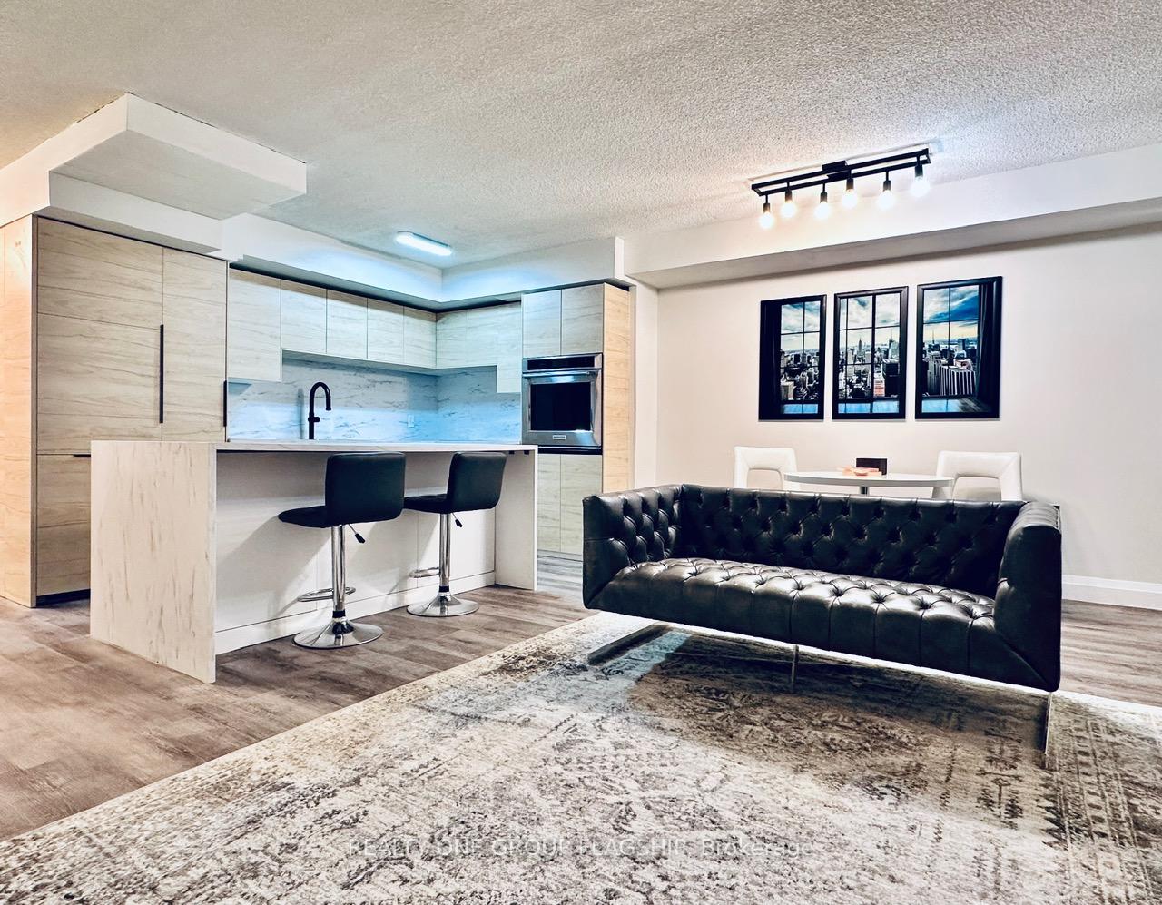 Photo 4 of Unit 1017, 25 The Esplanade, Toronto, Waterfront Communities — HOMEH