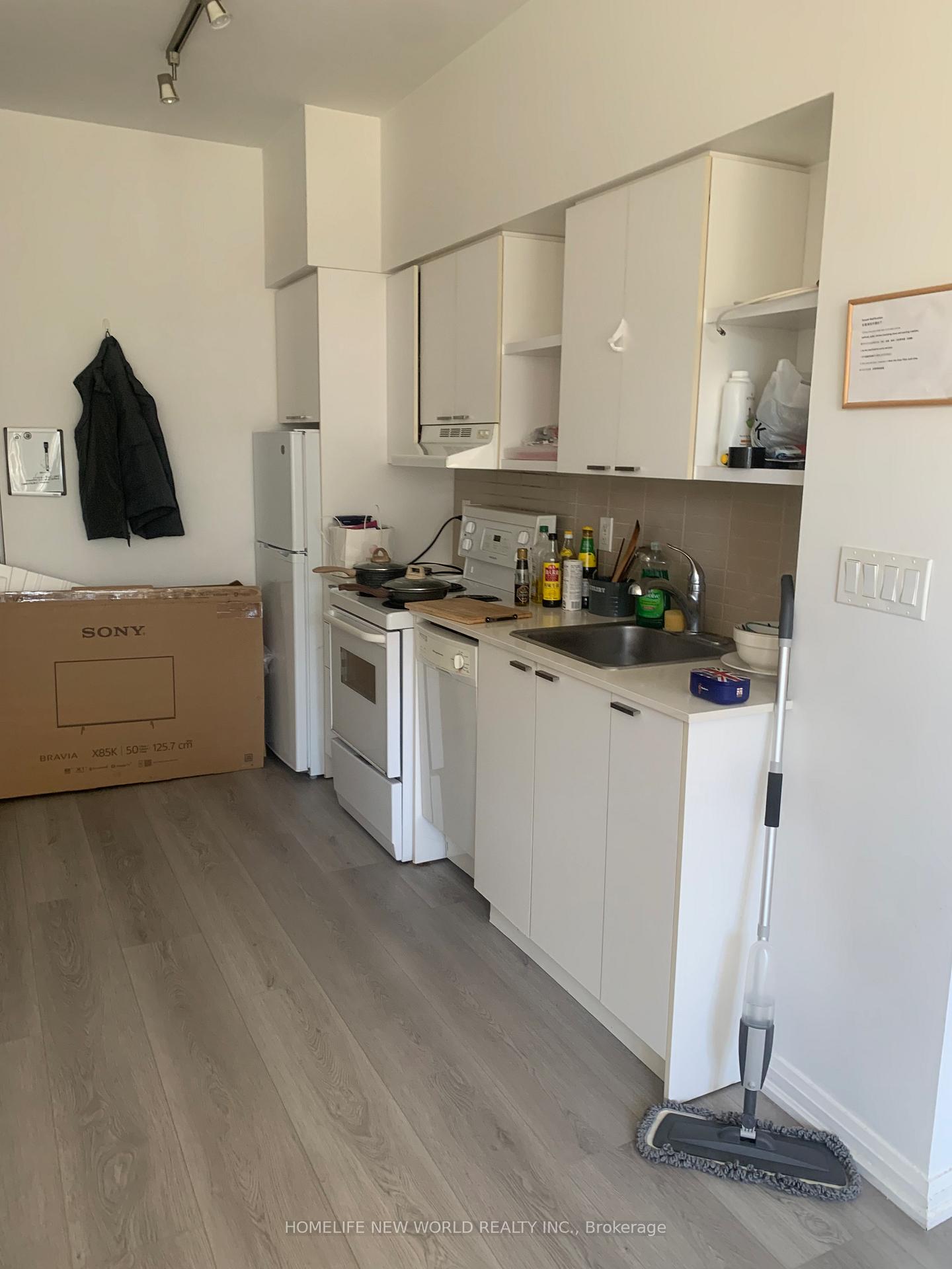 Photo 4 of Unit 1503, 35 Hayden Street, Toronto, Church-Yonge Corridor — HOMEH