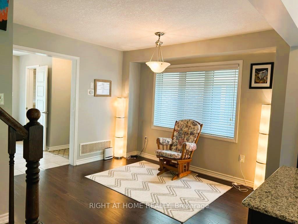Photo 9 of Unit 114, 527 Goldenrod Lane, Kitchener — HOMEH