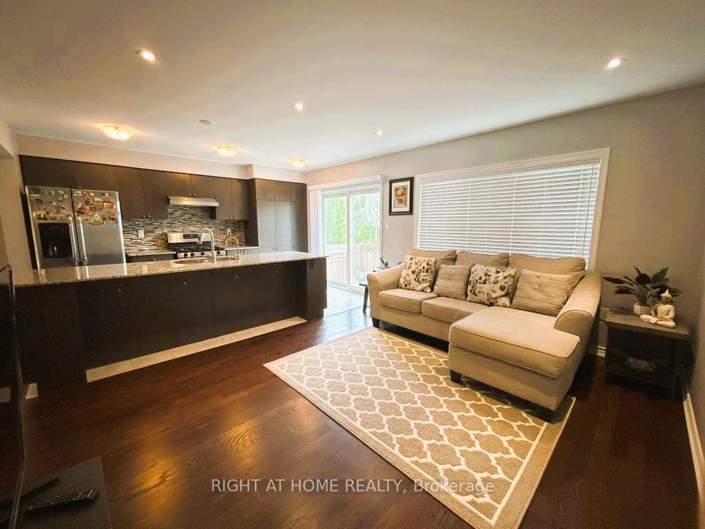 Photo 11 of Unit 114, 527 Goldenrod Lane, Kitchener — HOMEH