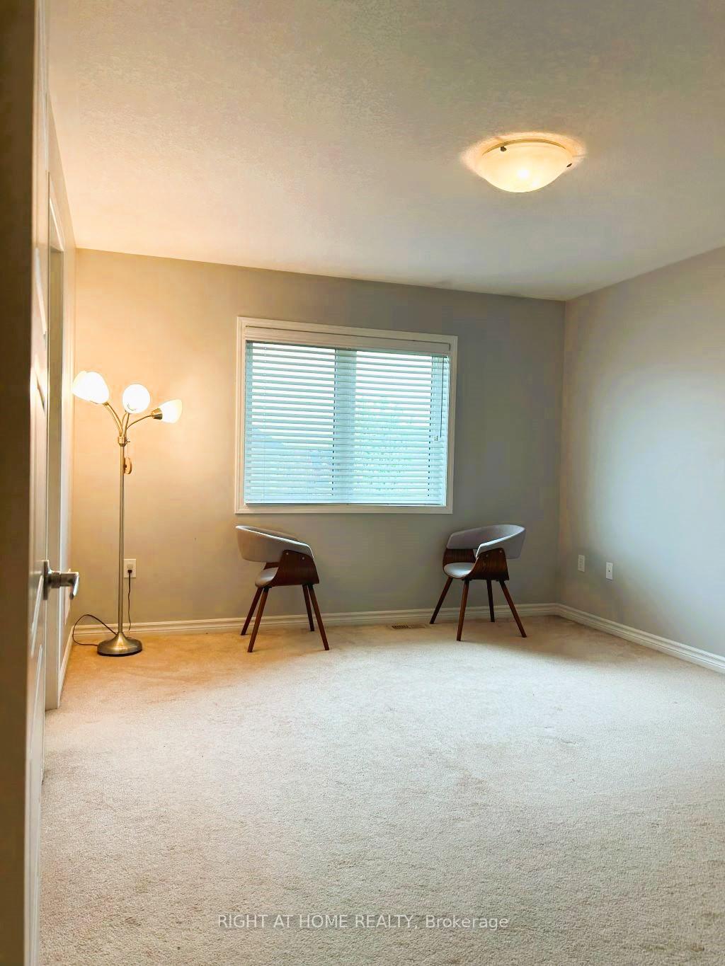 Photo 13 of Unit 114, 527 Goldenrod Lane, Kitchener — HOMEH