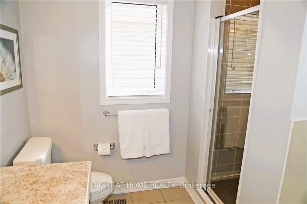 Photo 16 of Unit 114, 527 Goldenrod Lane, Kitchener — HOMEH
