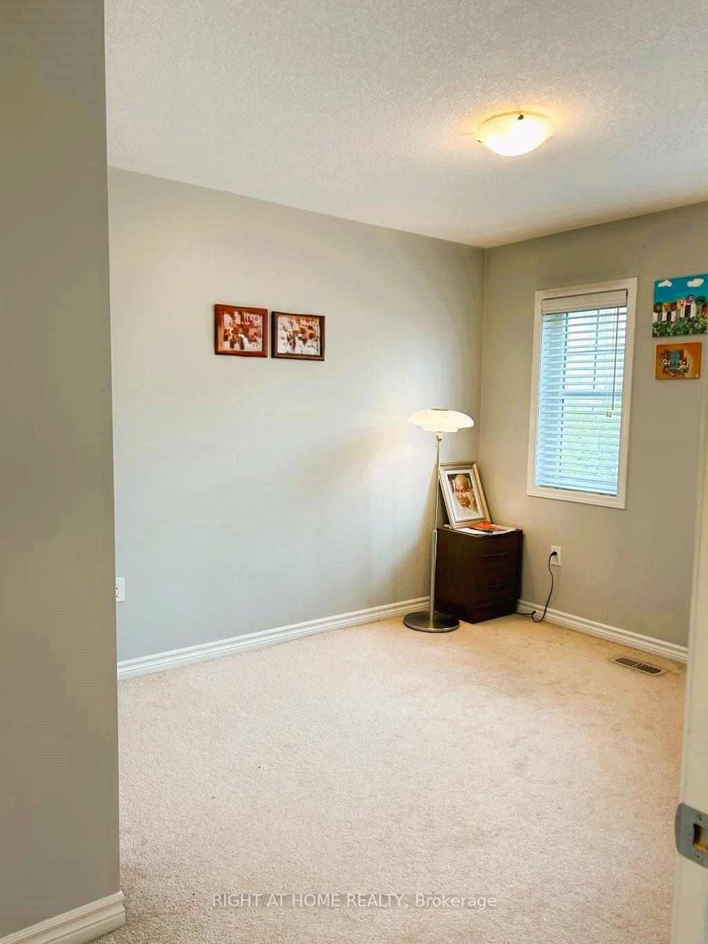 Photo 19 of Unit 114, 527 Goldenrod Lane, Kitchener — HOMEH