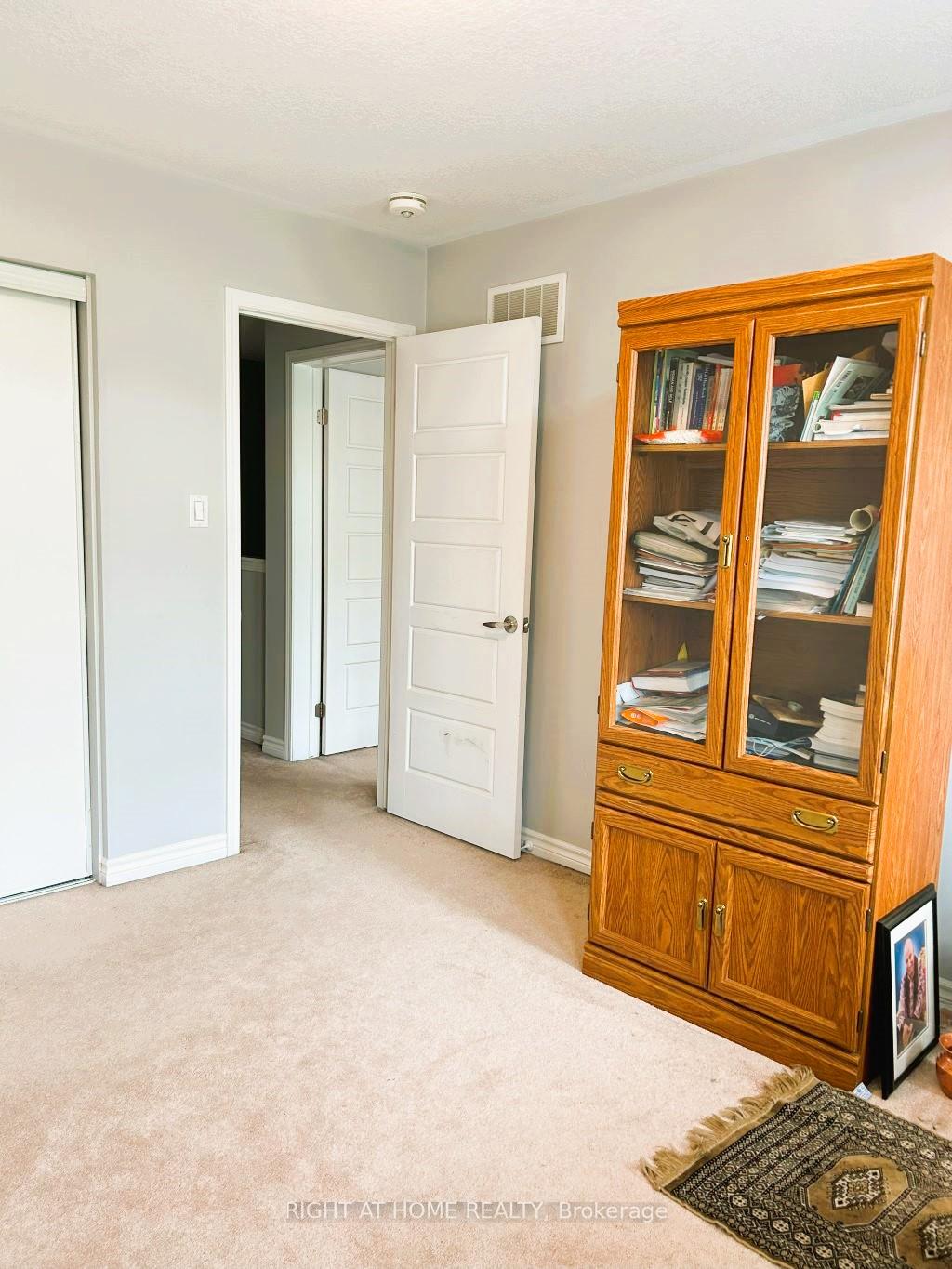 Photo 21 of Unit 114, 527 Goldenrod Lane, Kitchener — HOMEH