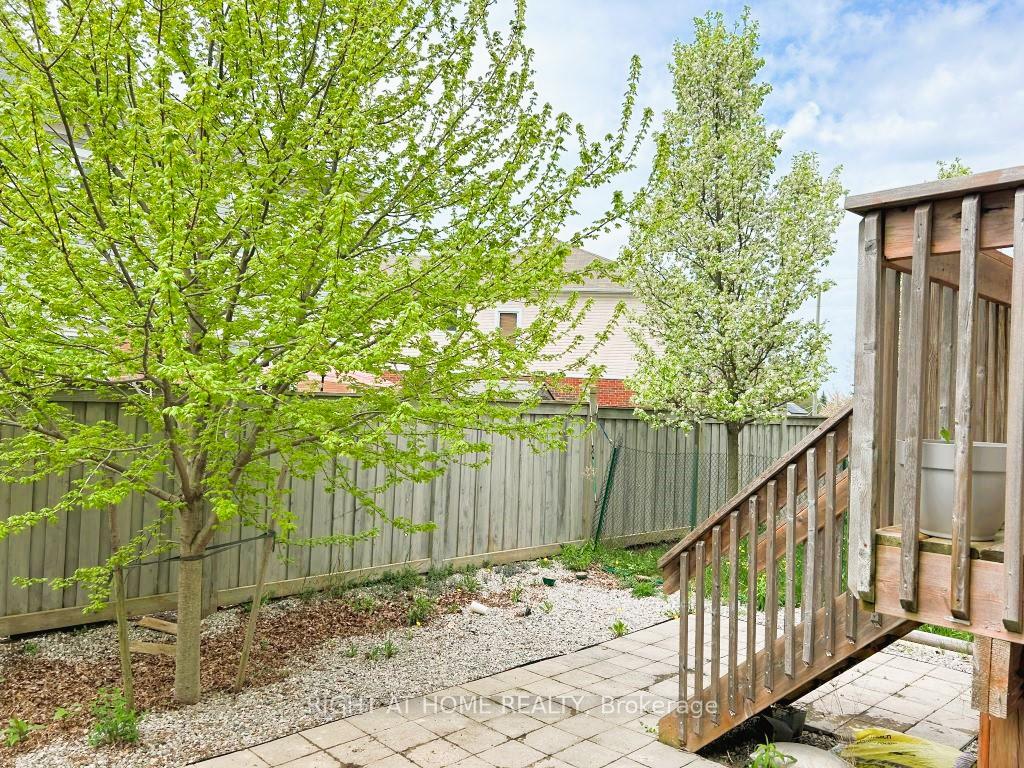Photo 24 of Unit 114, 527 Goldenrod Lane, Kitchener — HOMEH