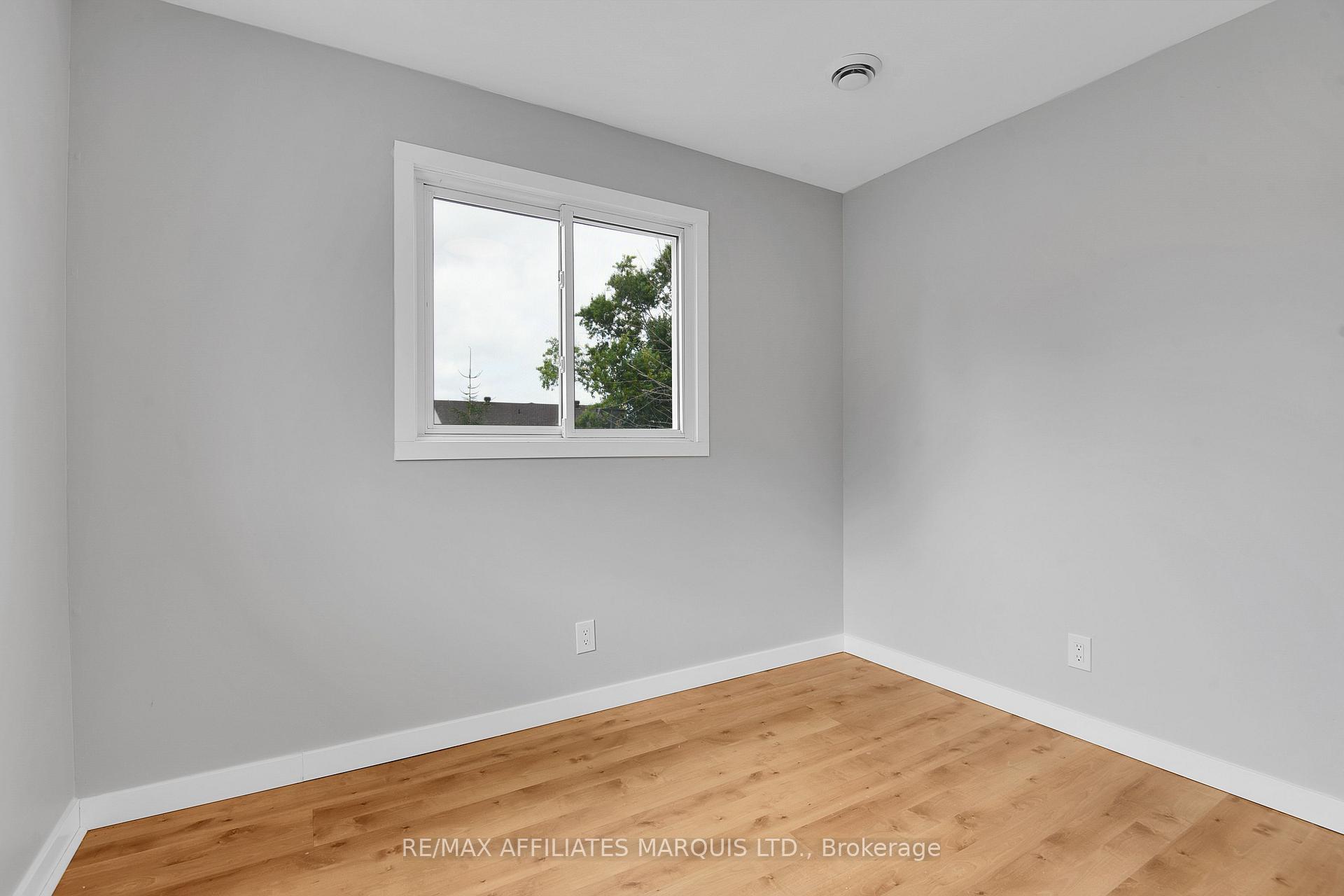 Photo 1 of 3212 Johnston Avenue, Cornwall — HOMEH