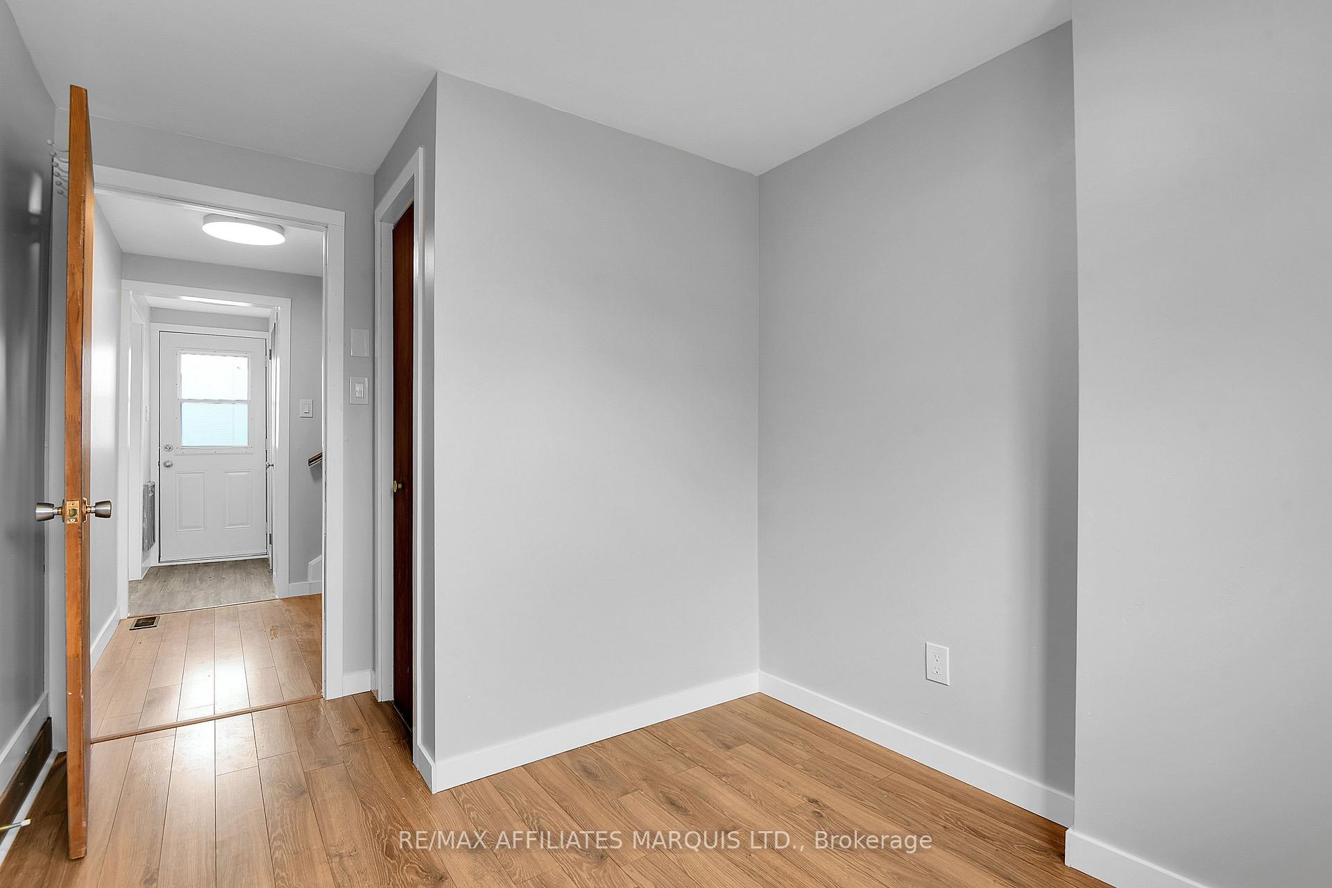 Photo 9 of 3212 Johnston Avenue, Cornwall — HOMEH