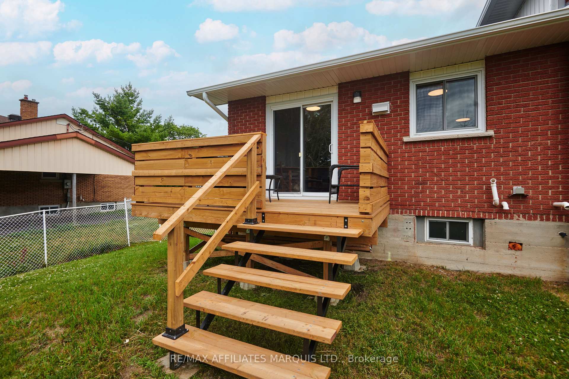 Photo 12 of 3212 Johnston Avenue, Cornwall — HOMEH