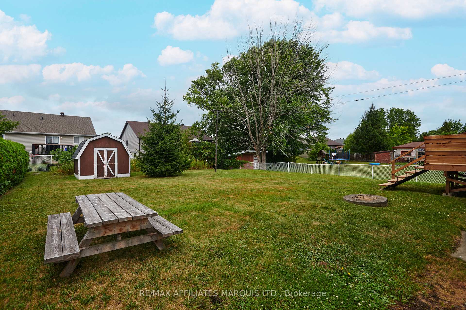 Photo 14 of 3212 Johnston Avenue, Cornwall — HOMEH