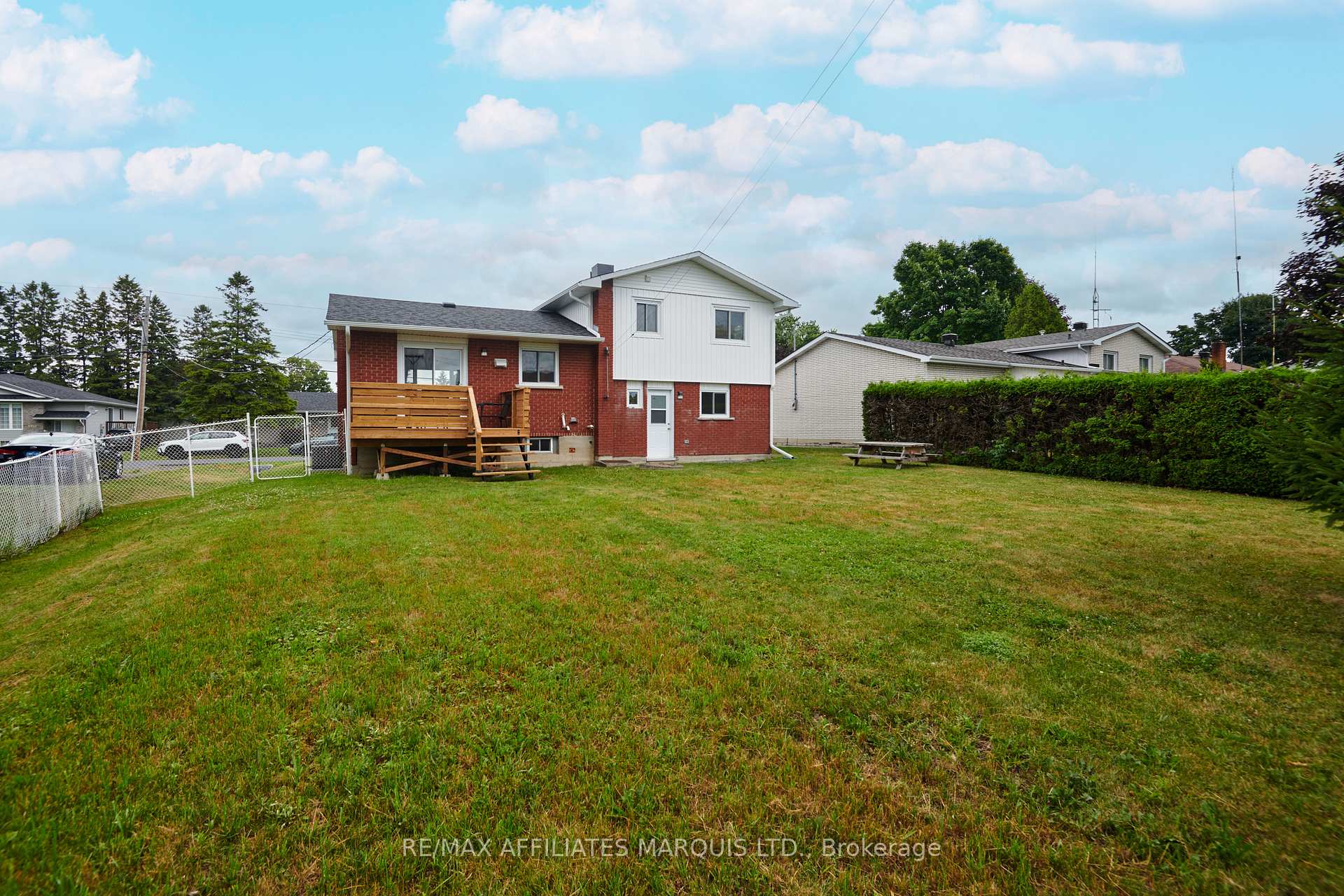 Photo 15 of 3212 Johnston Avenue, Cornwall — HOMEH