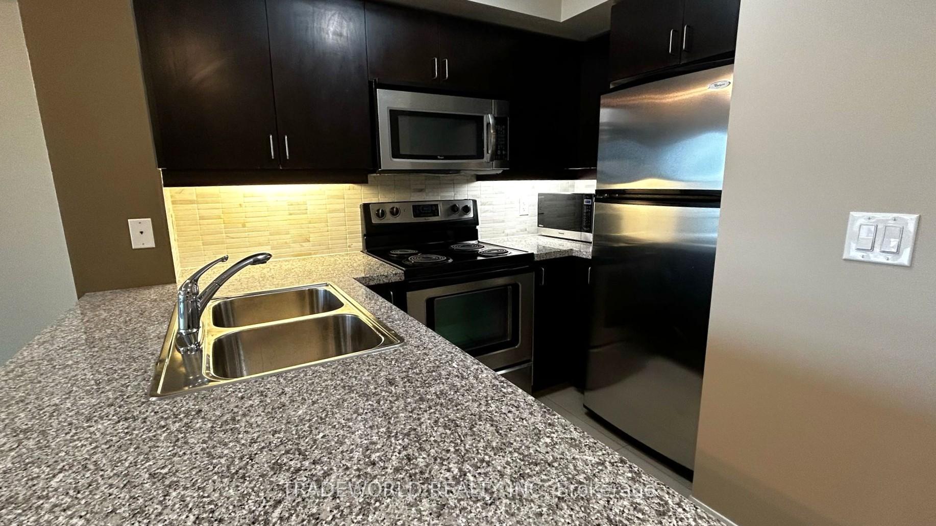 Photo 7 of Unit 416, 20 North Park Road, Vaughan, Beverley Glen — HOMEH
