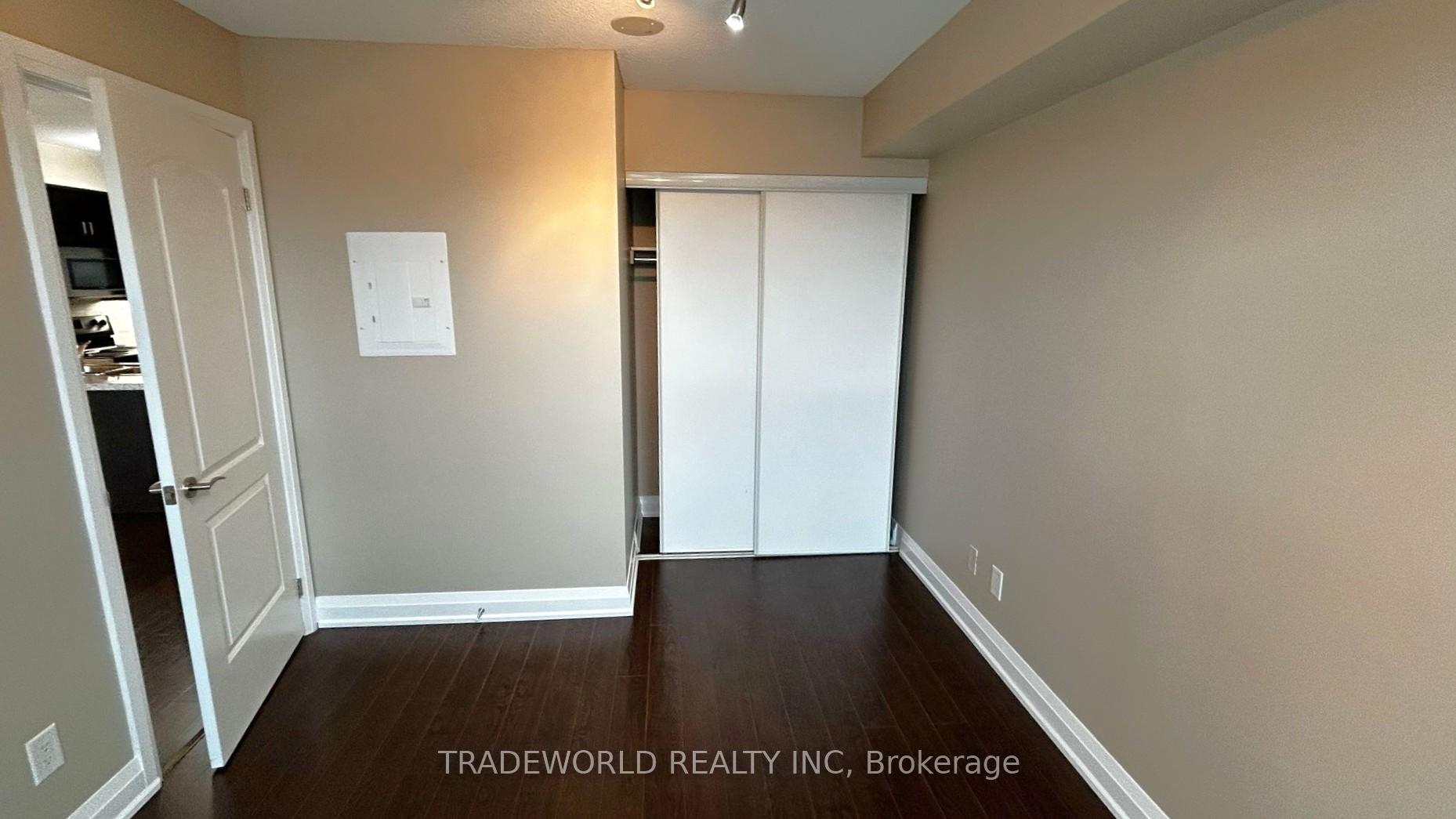 Photo 12 of Unit 416, 20 North Park Road, Vaughan, Beverley Glen — HOMEH