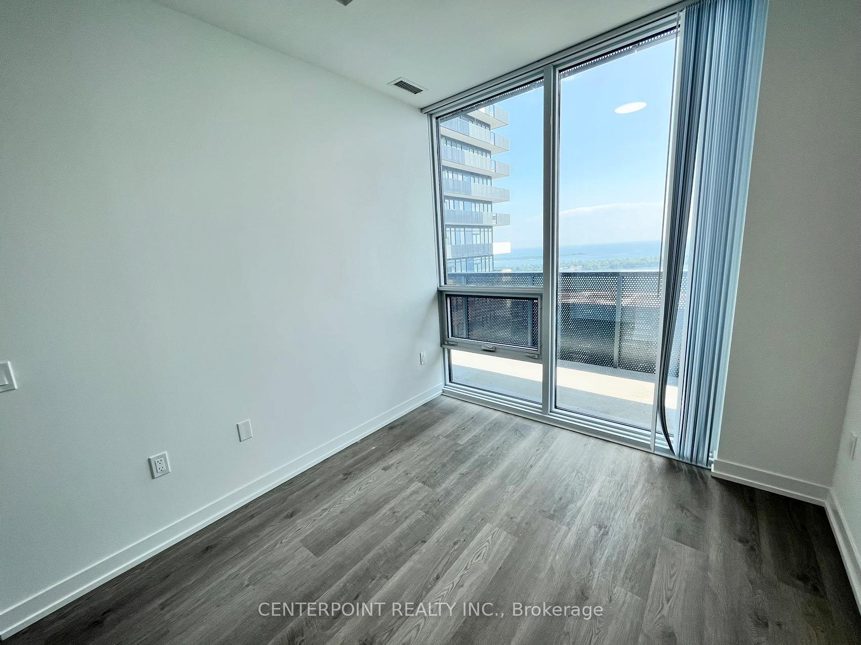 Photo 9 of Unit 5009, 55 Cooper Street, Toronto, Waterfront Communities — HOMEH