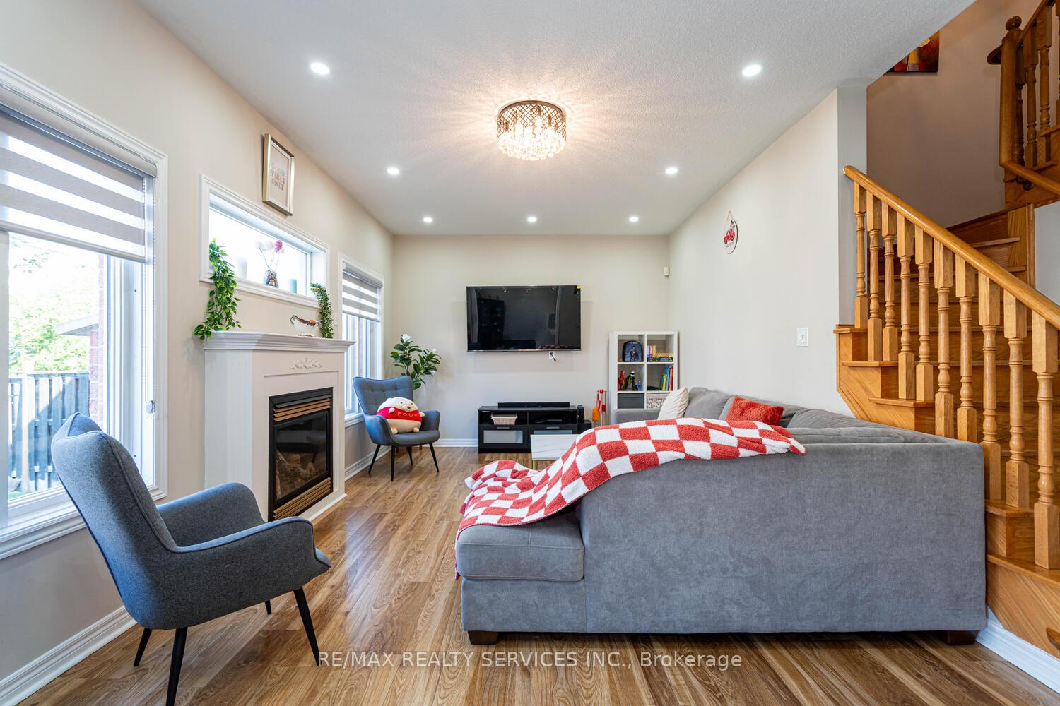 Photo 12 of 6 Foxhollow Road, Brampton, Northwest Sandalwood Parkway — HOMEH