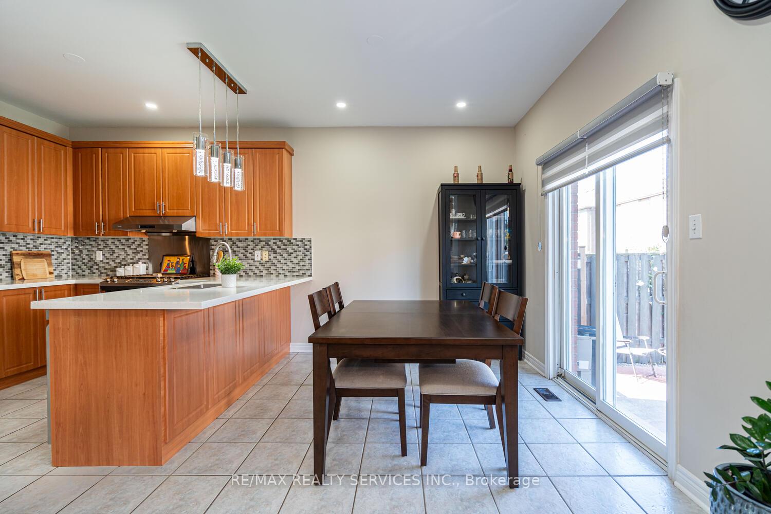 Photo 21 of 6 Foxhollow Road, Brampton, Northwest Sandalwood Parkway — HOMEH