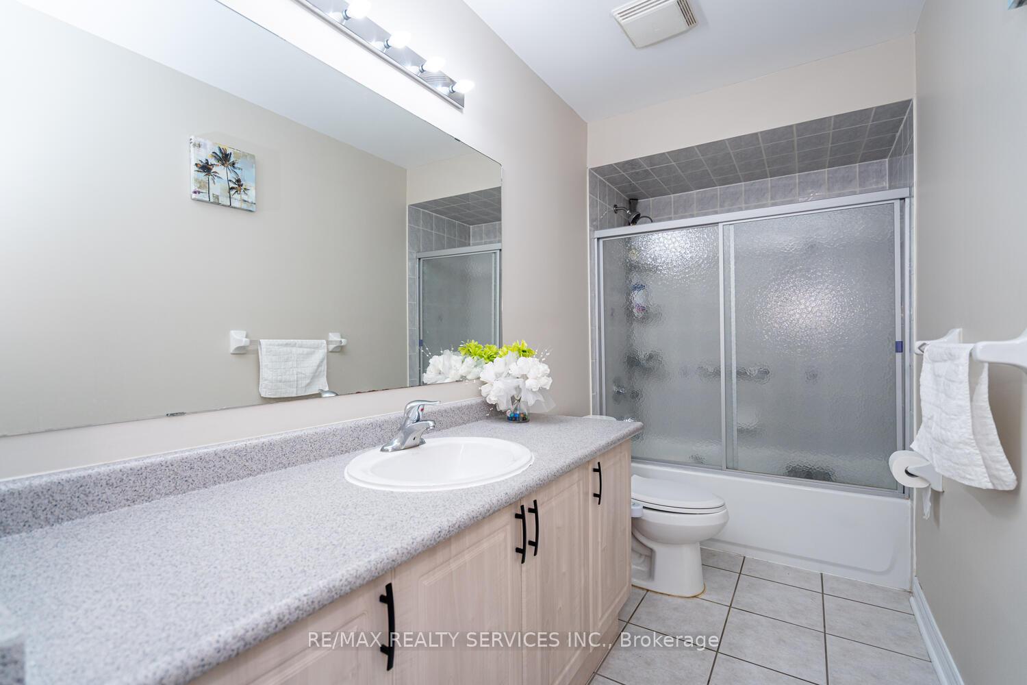 Photo 33 of 6 Foxhollow Road, Brampton, Northwest Sandalwood Parkway — HOMEH