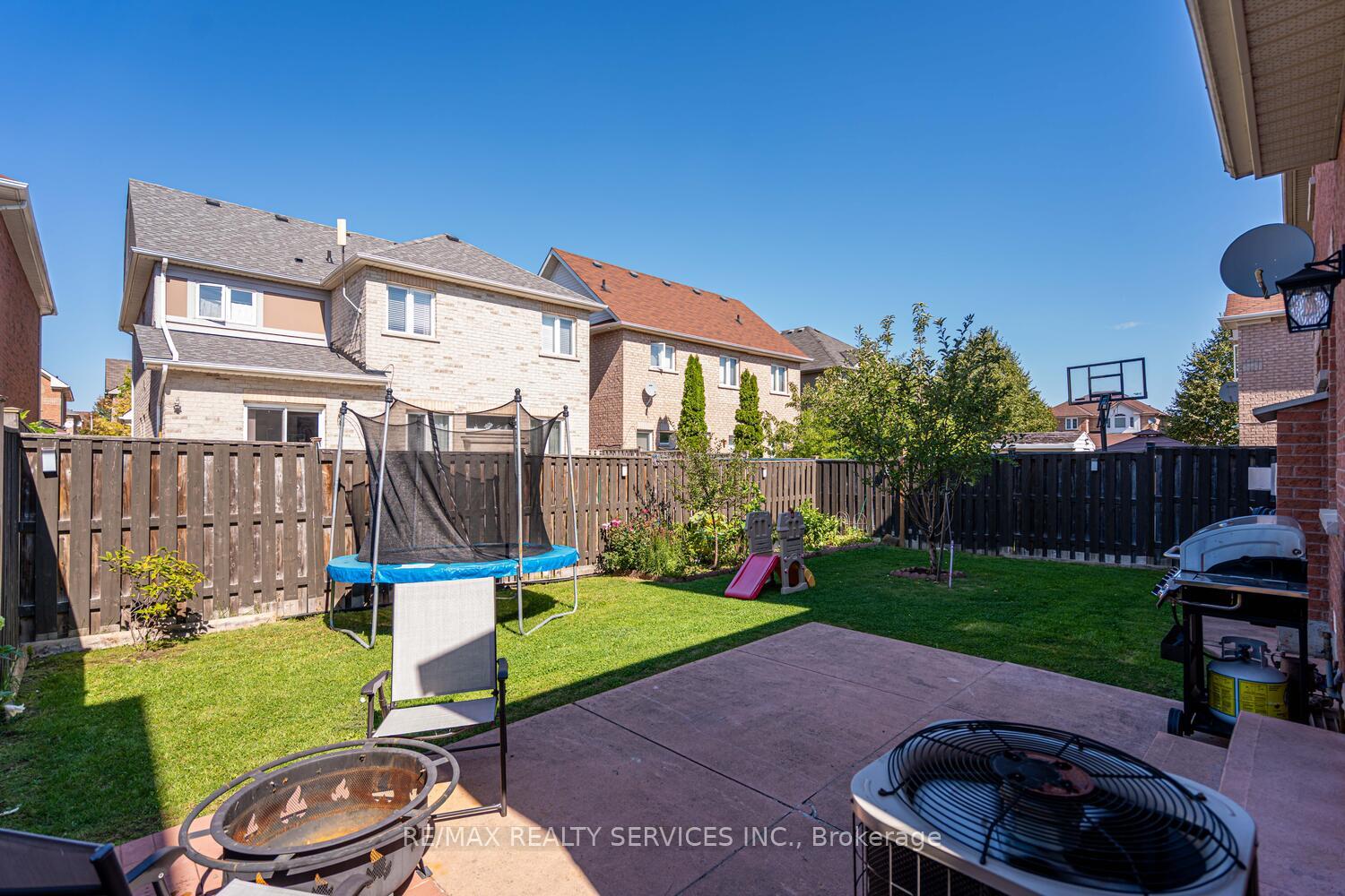 Photo 47 of 6 Foxhollow Road, Brampton, Northwest Sandalwood Parkway — HOMEH