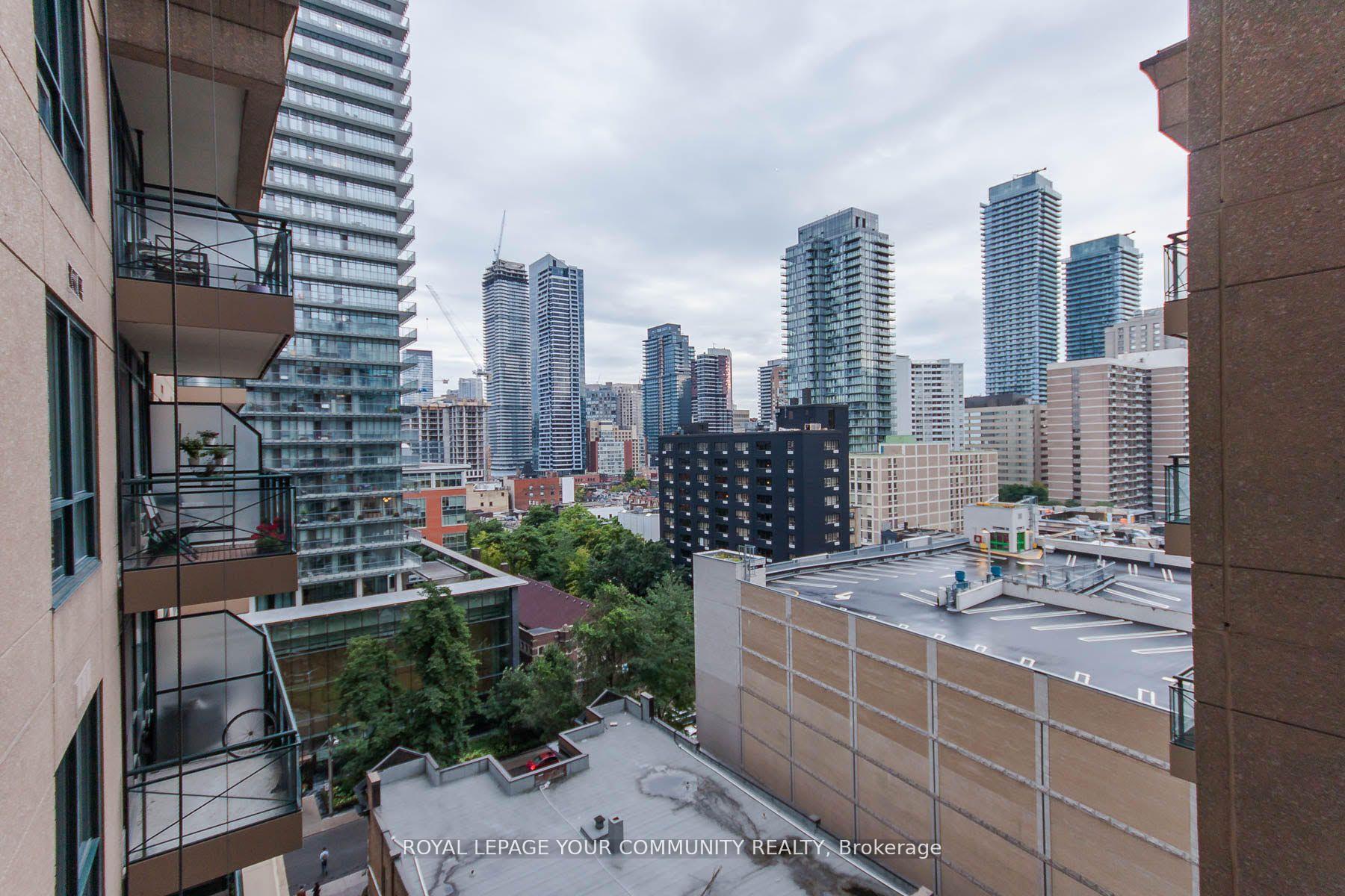 Photo 3 of Unit 1102, 35 Hayden Street, Toronto, Church-Yonge Corridor — HOMEH